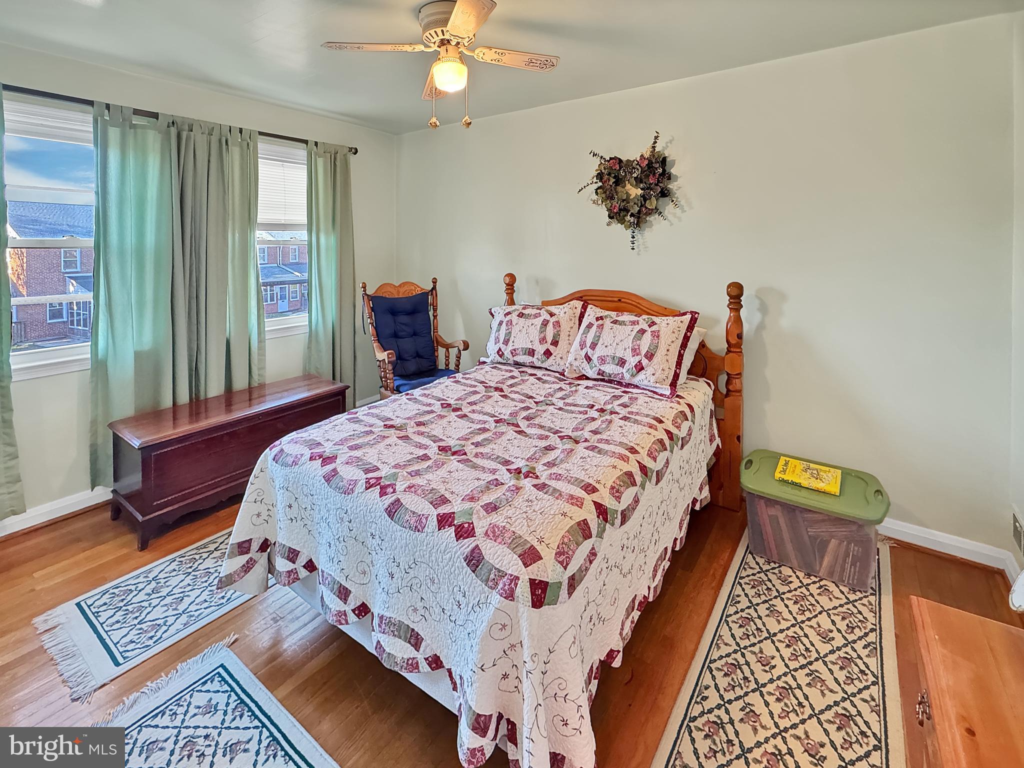 EASTWOOD - Residential