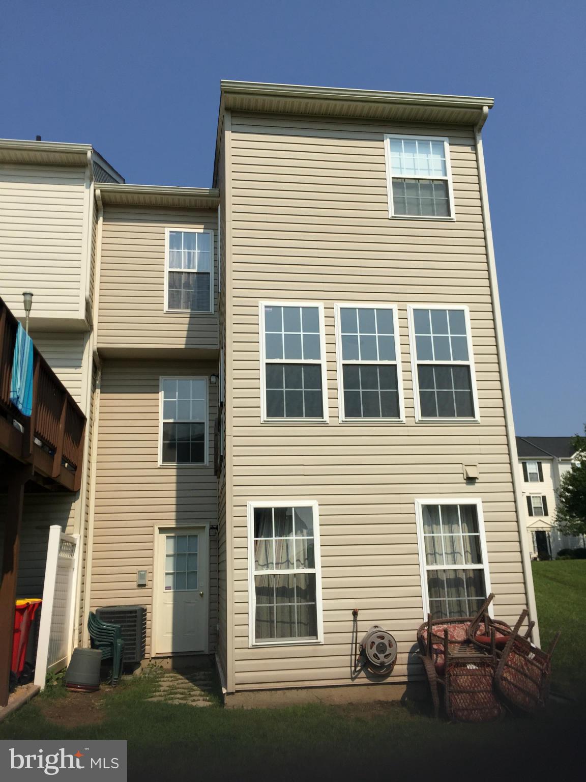 LAKELAND PLACE - Residential