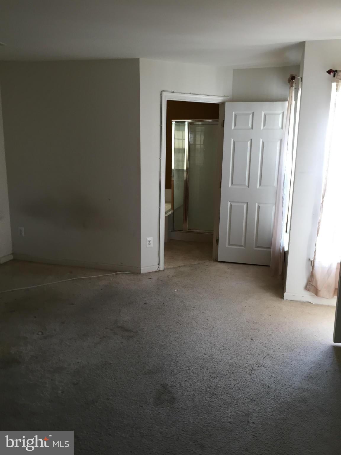 LAKELAND PLACE - Residential