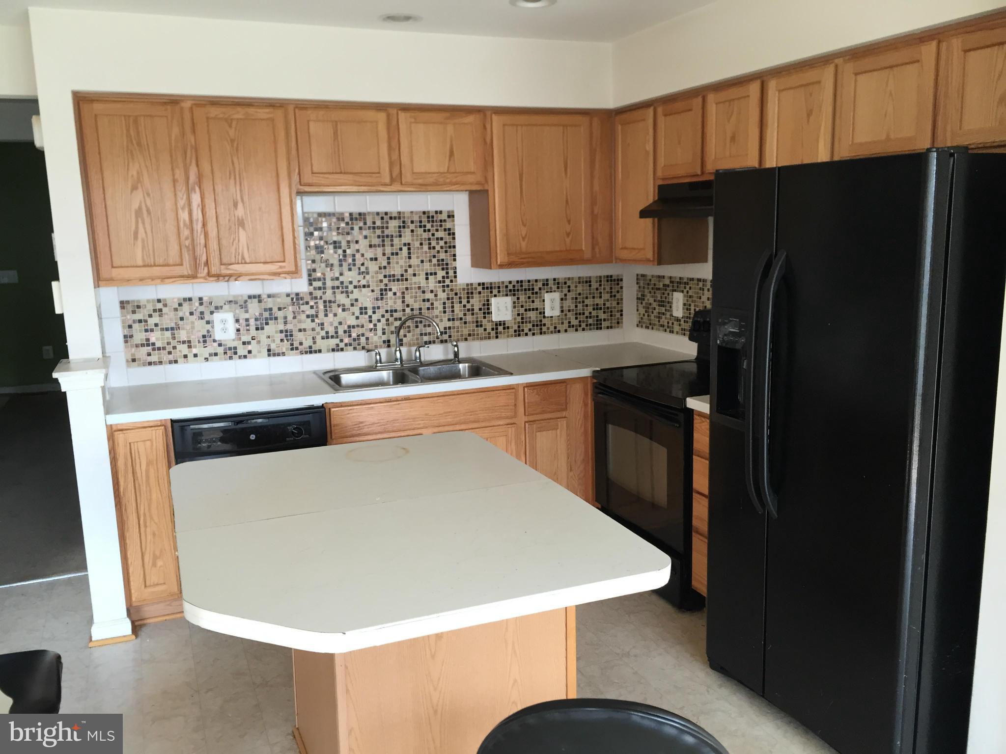 LAKELAND PLACE - Residential