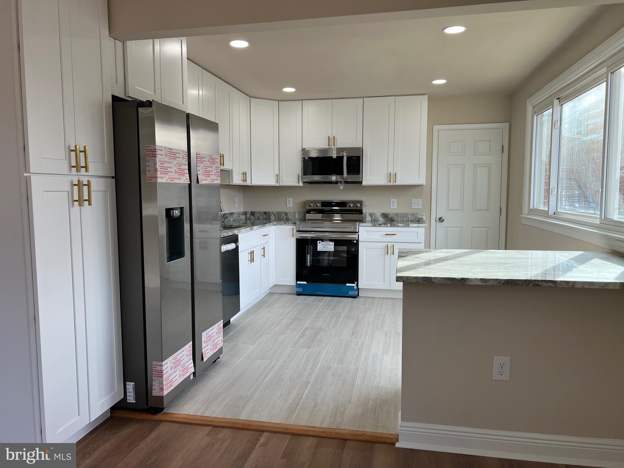 HILLCREST GARDENS - Residential