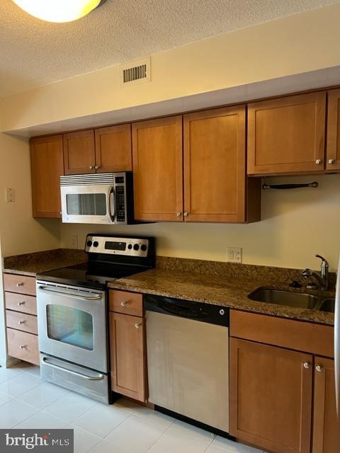 RENAISSANCE AT TYSONS - Residential