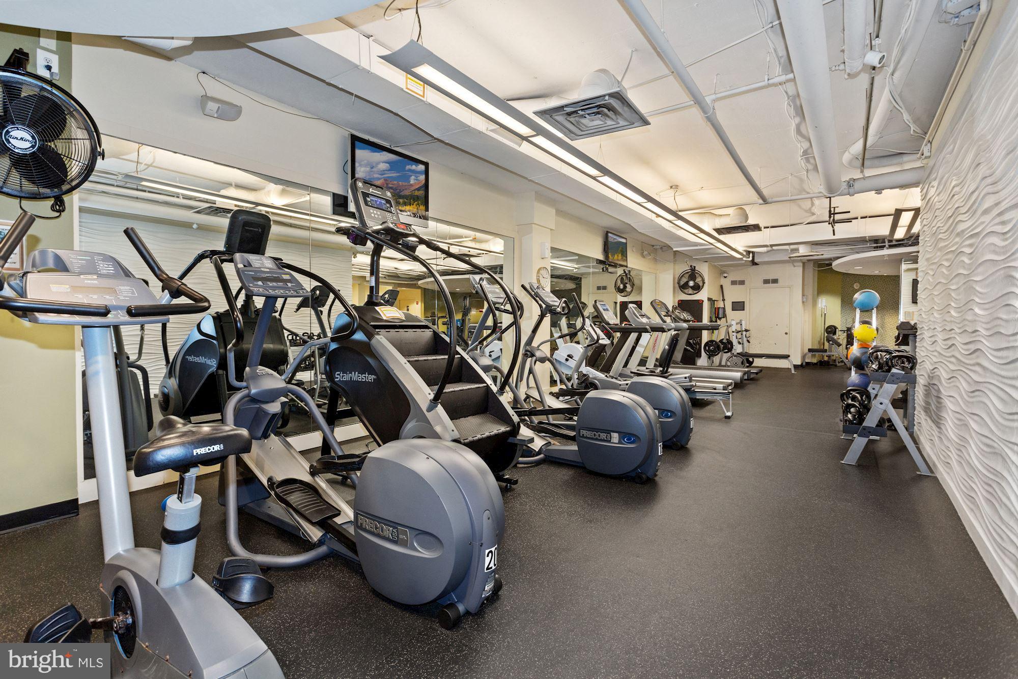 RENAISSANCE AT TYSONS - Residential