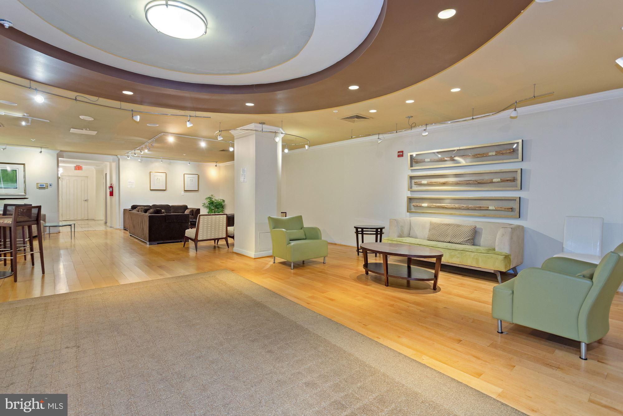 RENAISSANCE AT TYSONS - Residential