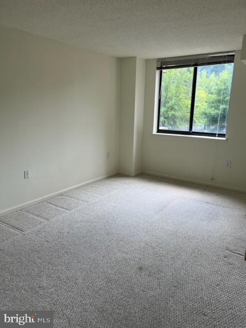 RENAISSANCE AT TYSONS - Residential