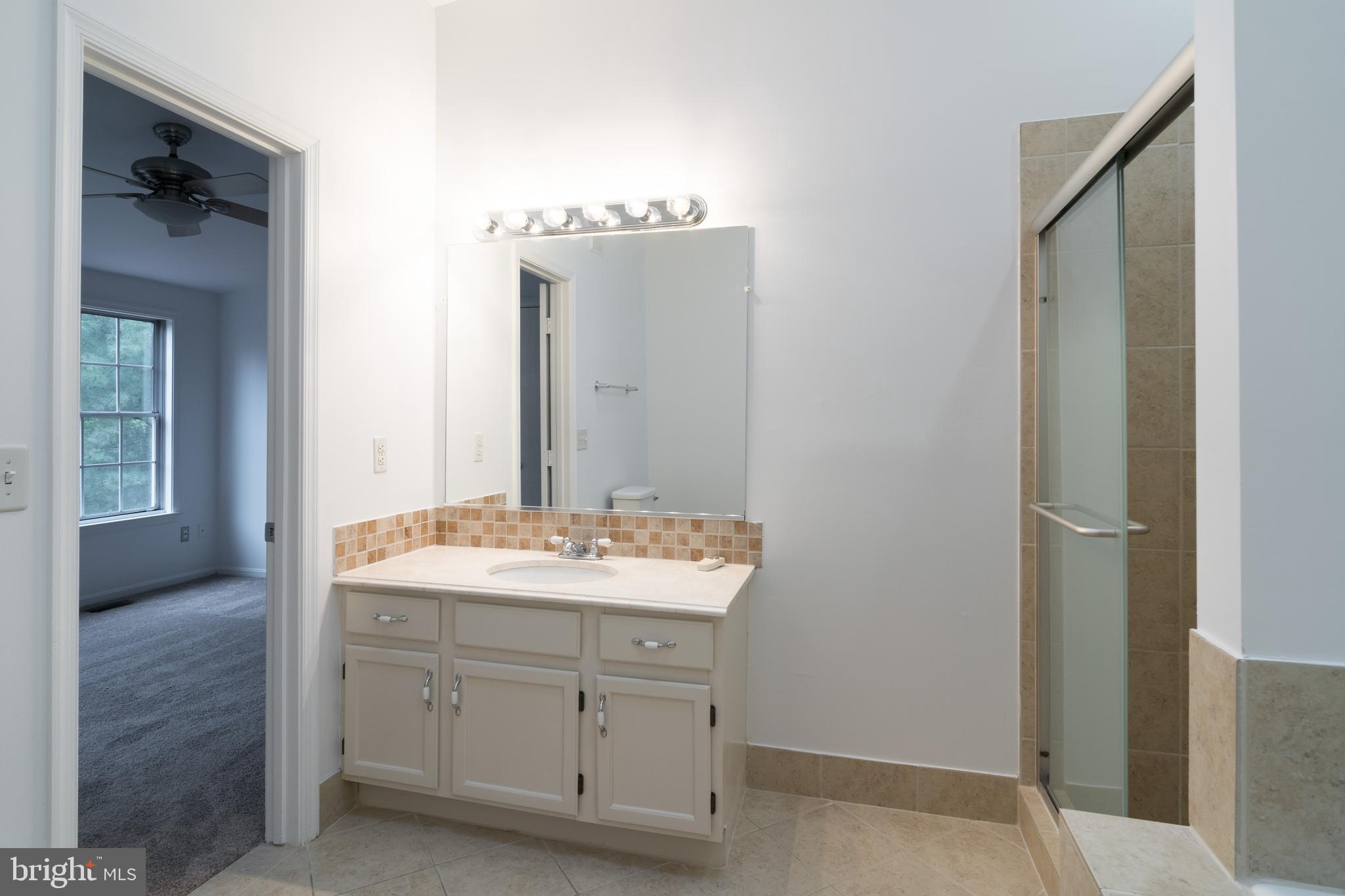 SINGLETONS GROVE - Residential