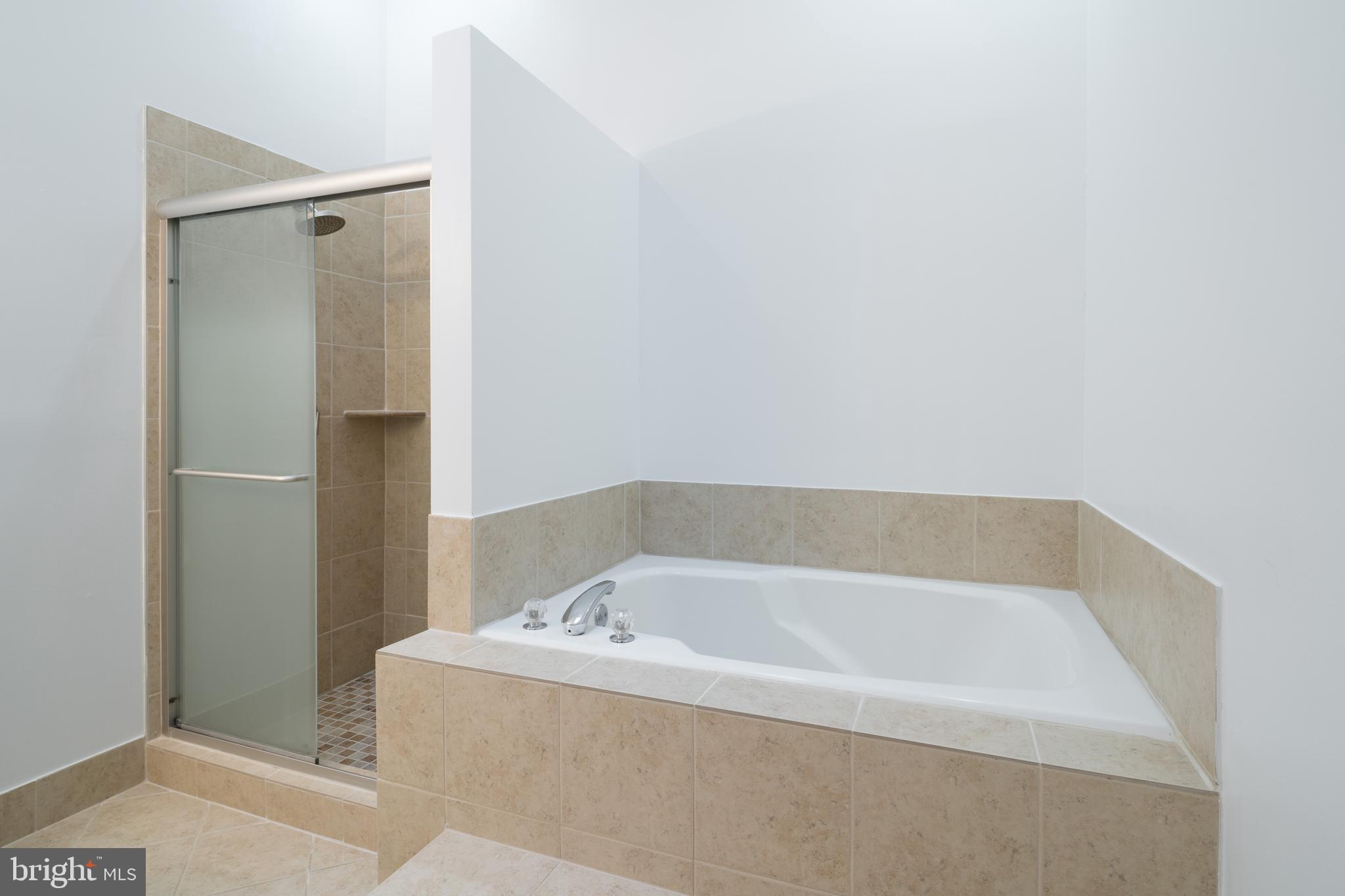 SINGLETONS GROVE - Residential