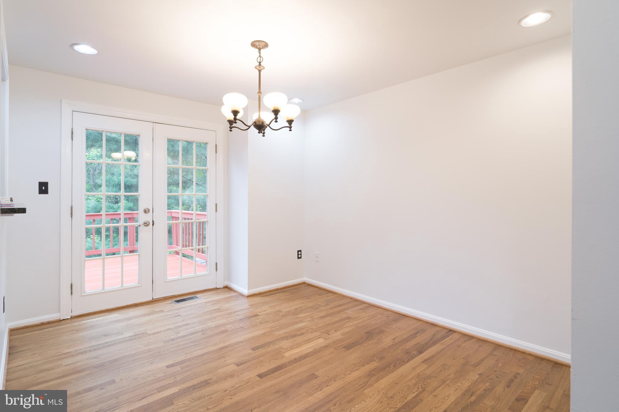 SINGLETONS GROVE - Residential