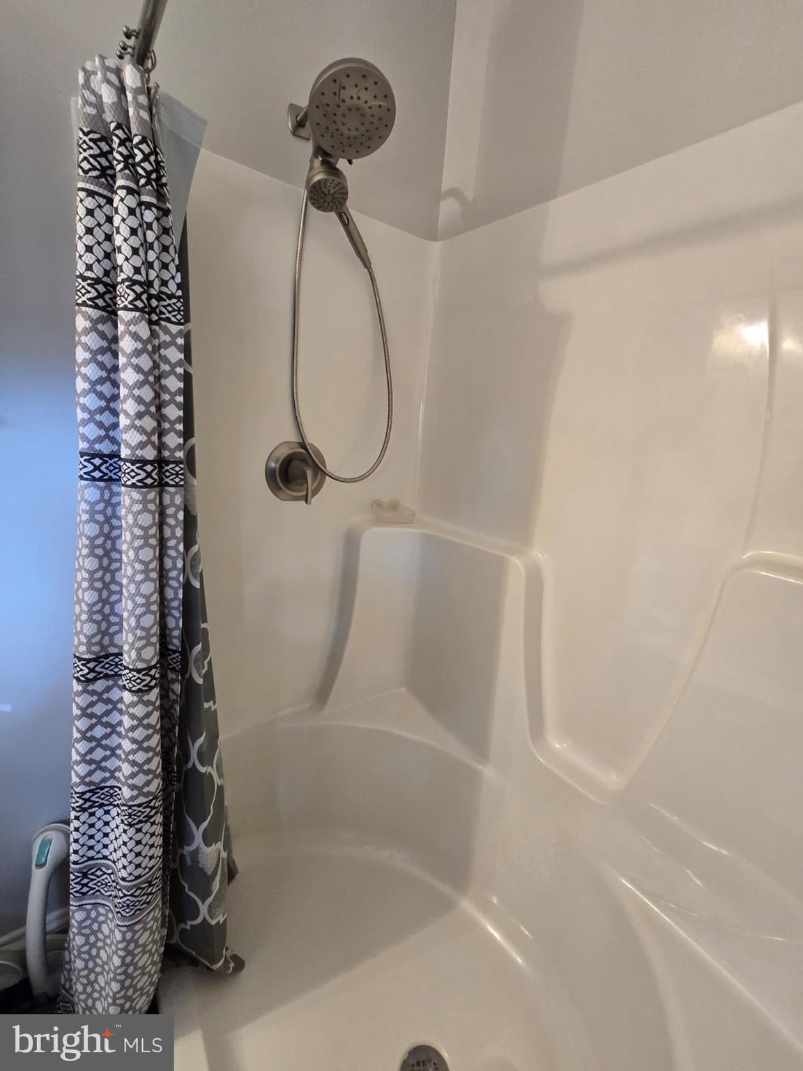 CRUMPTON - Residential