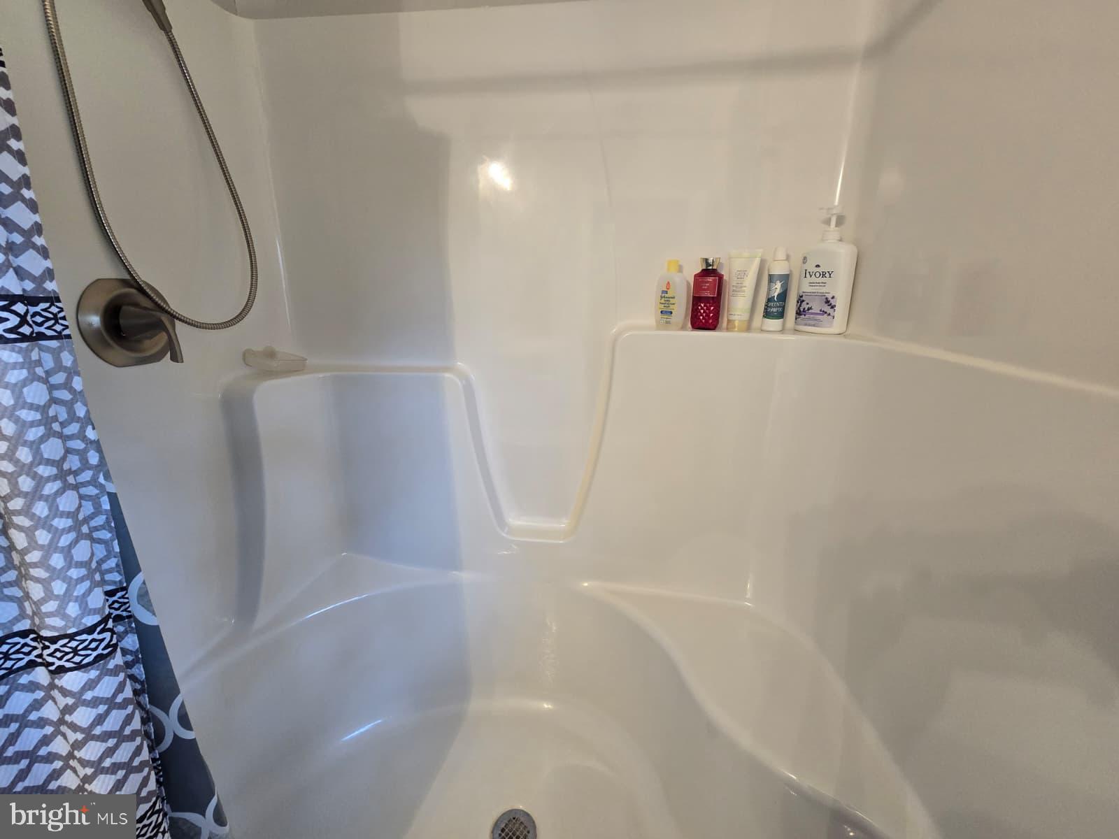 CRUMPTON - Residential