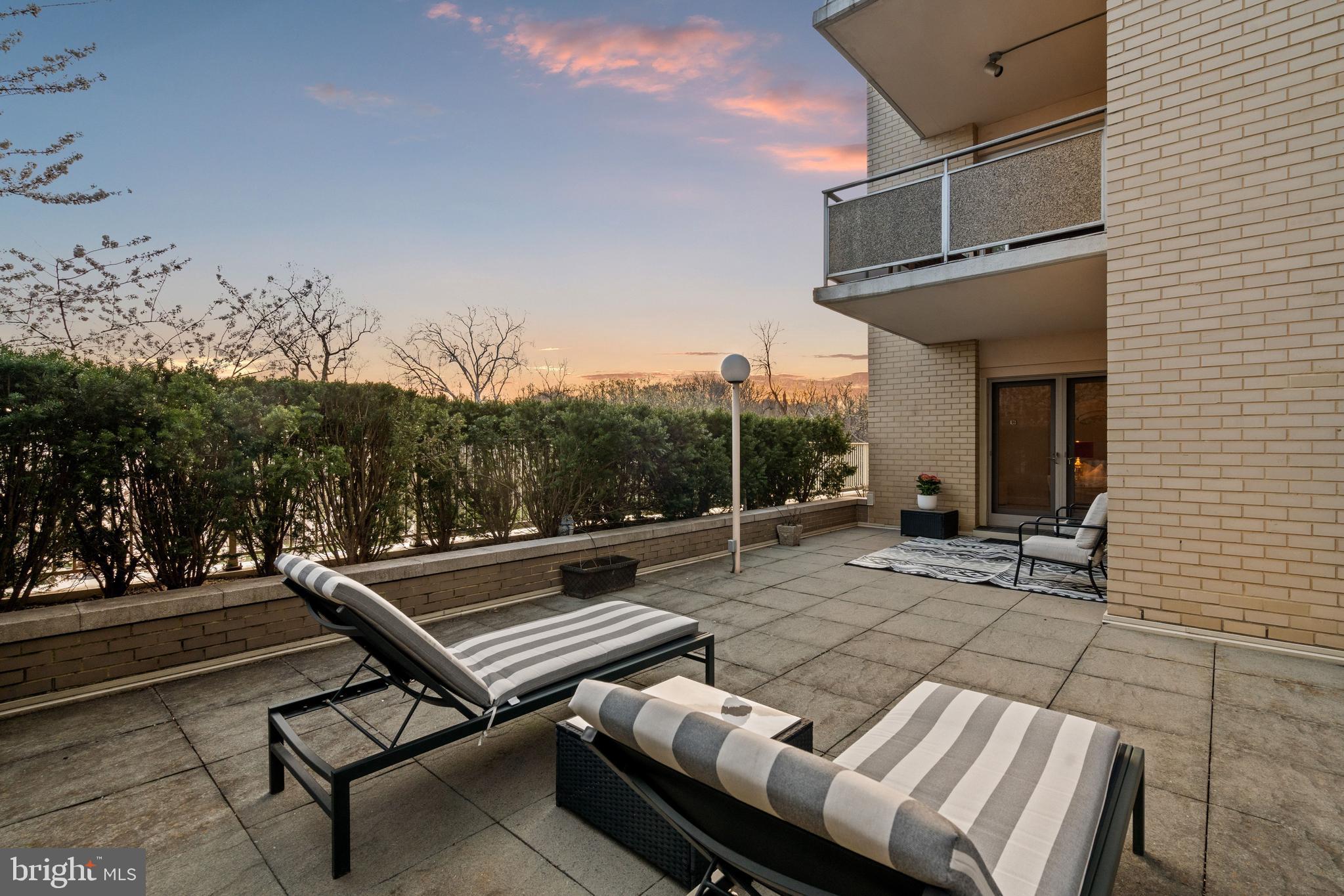 2801 NEW MEXICO AVENUE NW 204