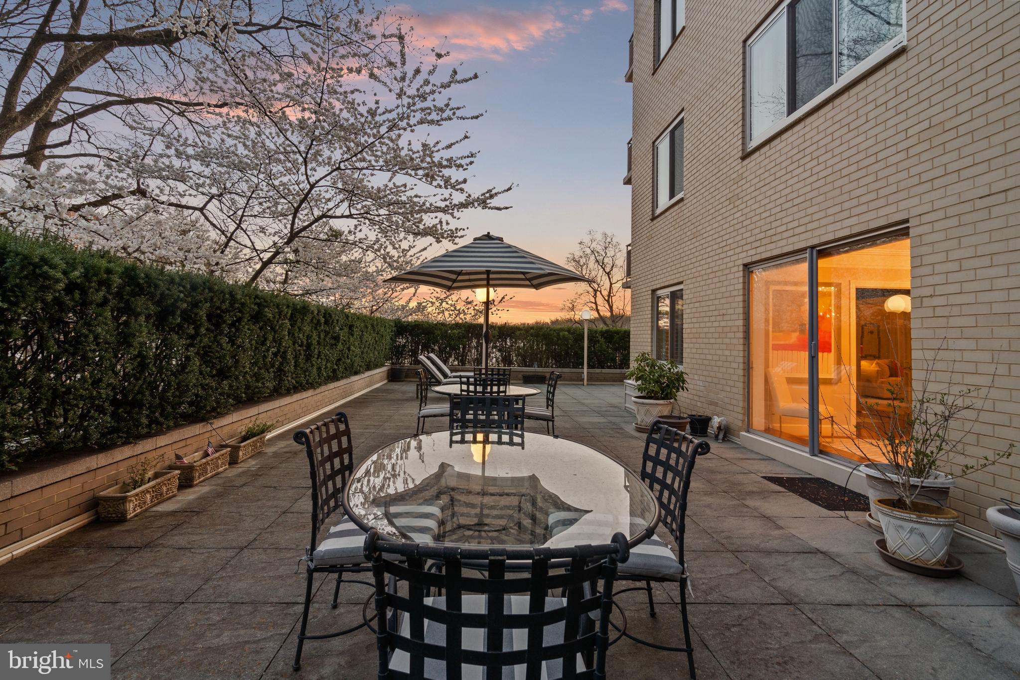 2801 NEW MEXICO AVENUE NW 204