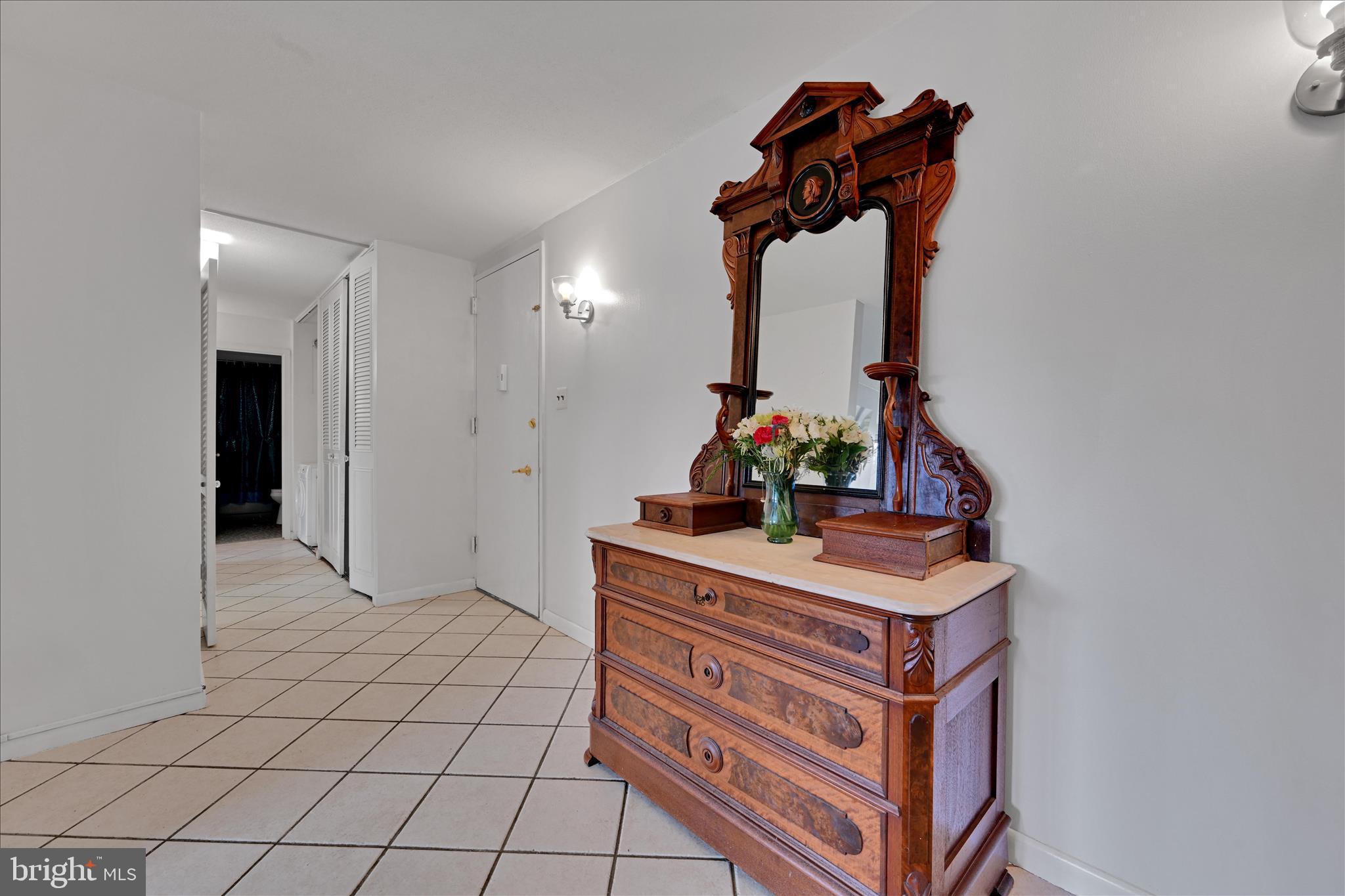 GREEN HILL - Residential