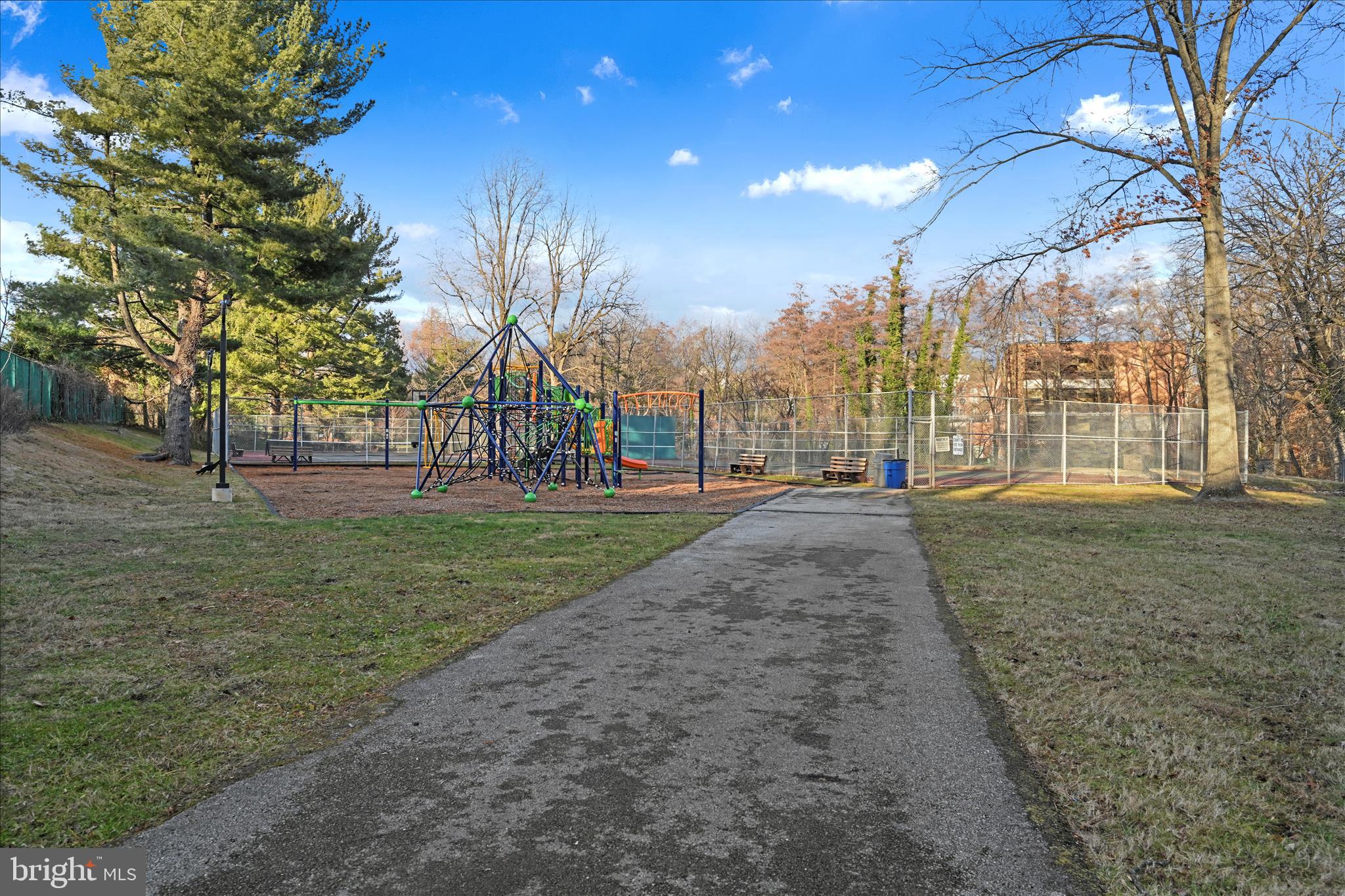 1001 CITY AVENUE WA-203