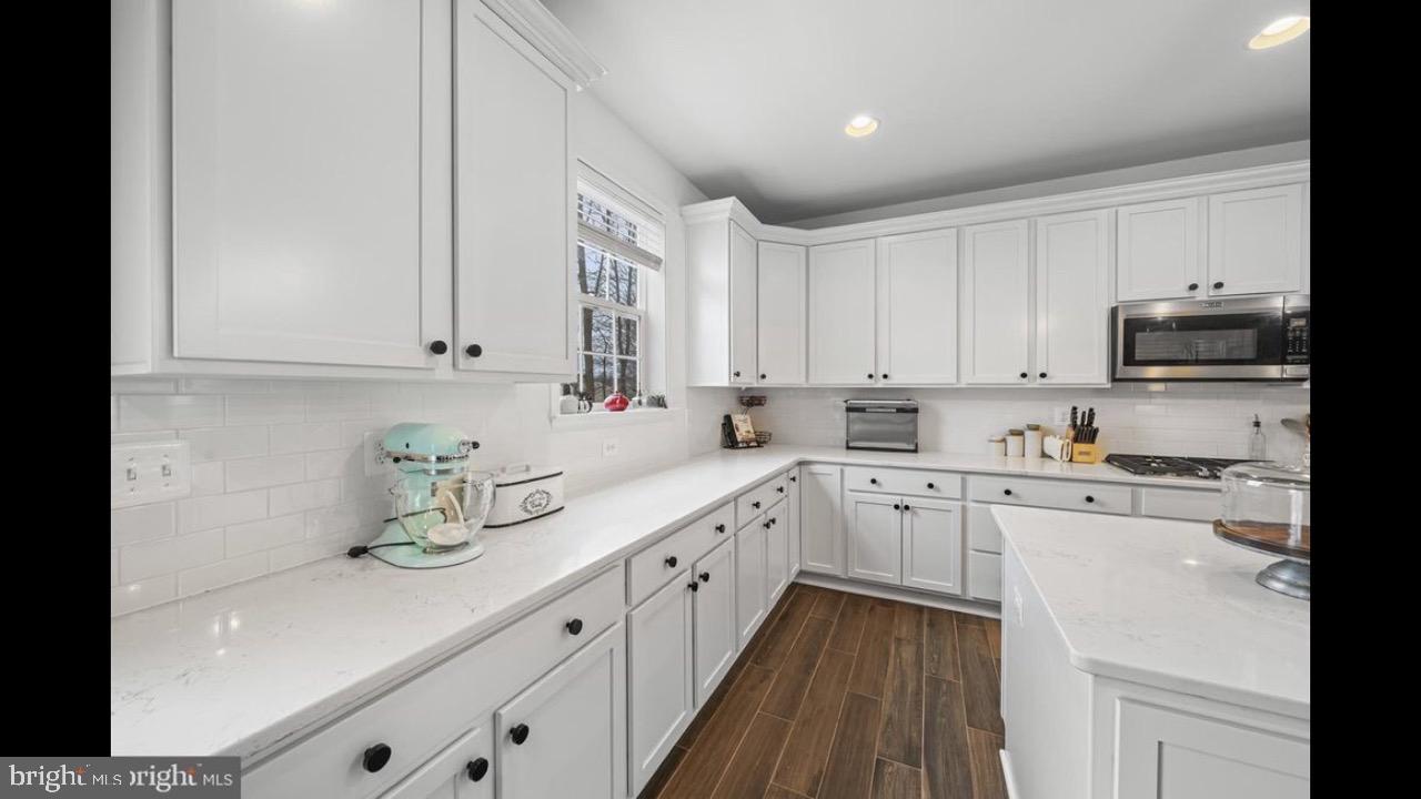 NORTH CALVERT WOODS - Residential Lease