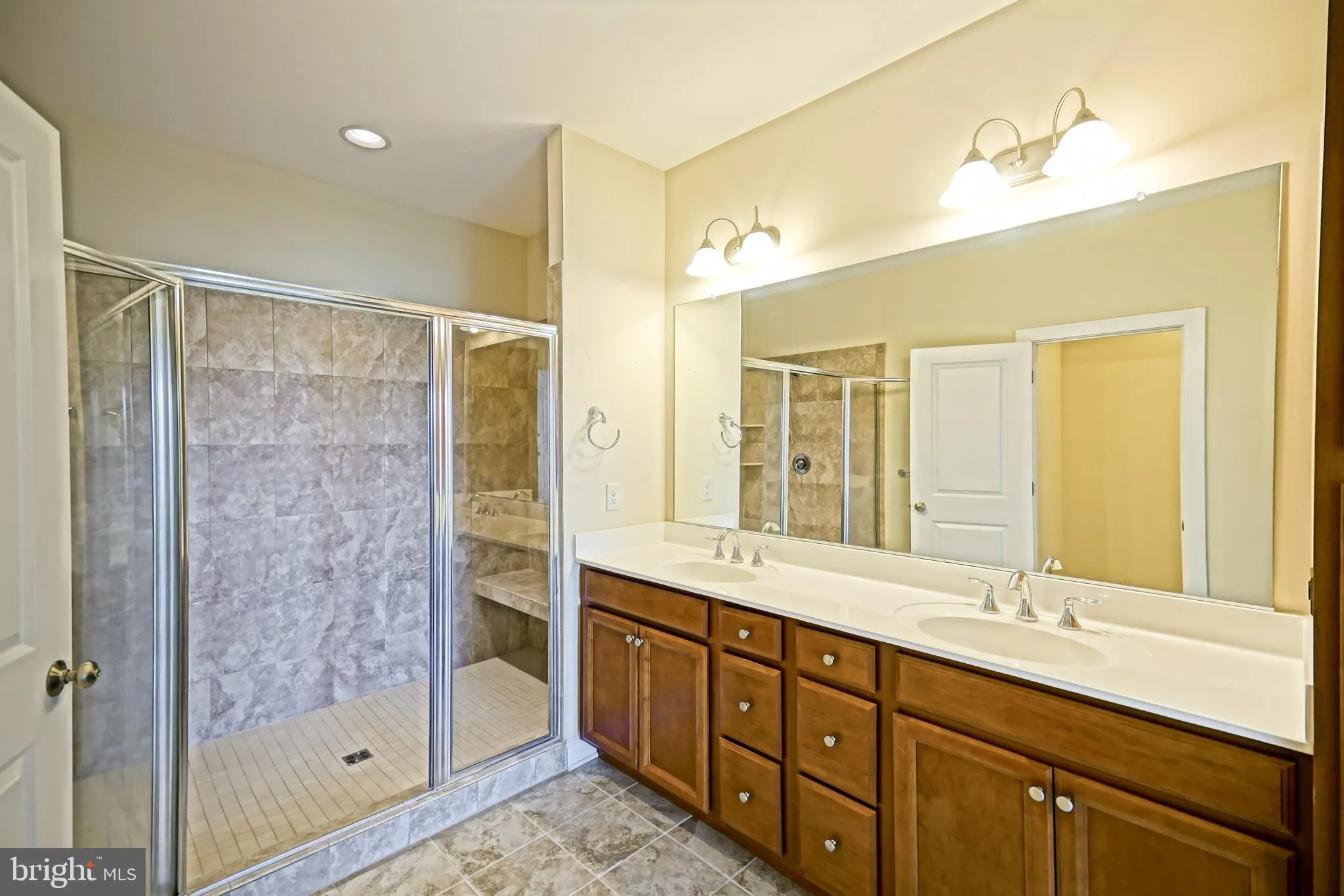 Lewes, Delaware 19958, United States, 4 Bedrooms Bedrooms, ,4 BathroomsBathrooms,Residential,Active,119240