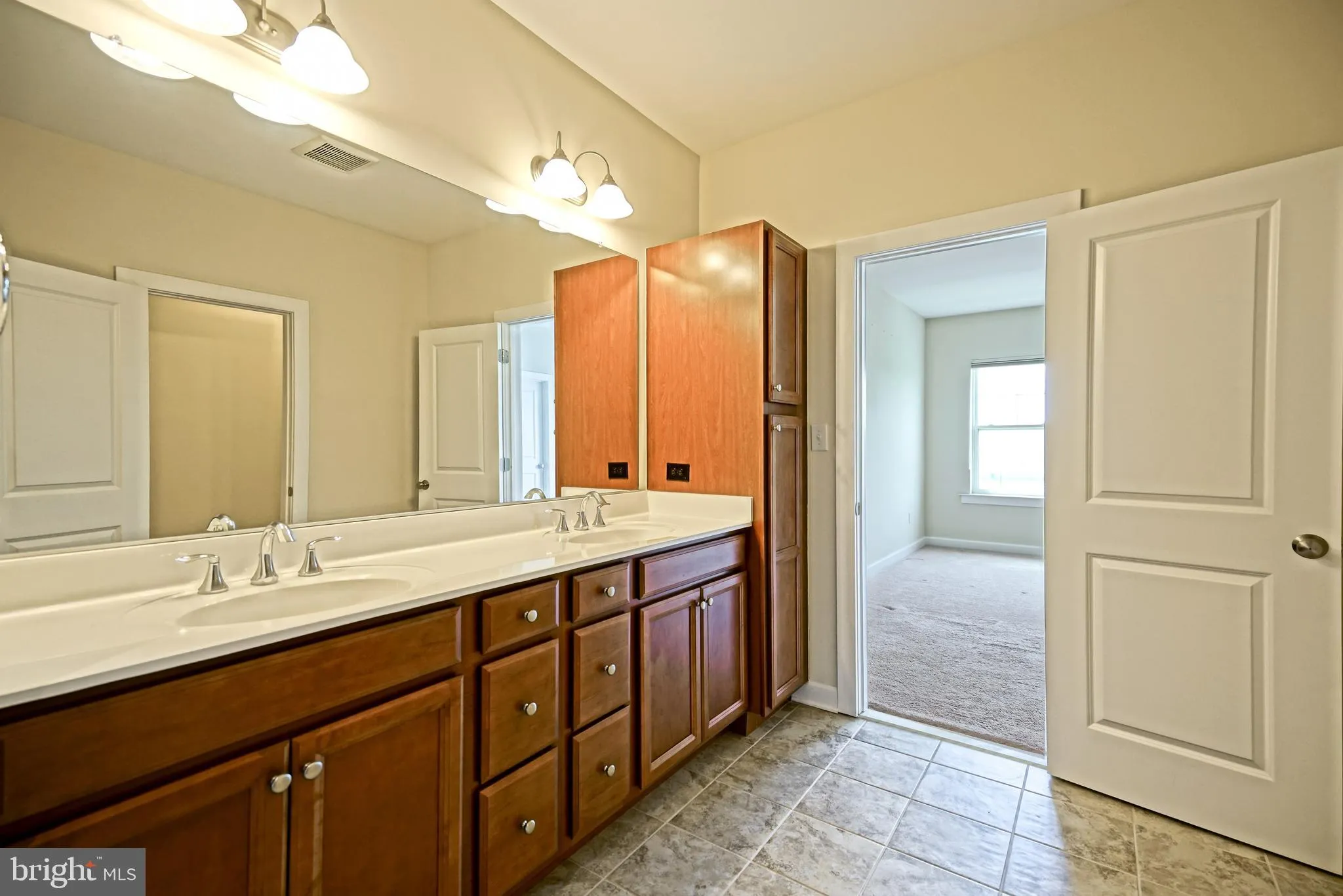 Lewes, Delaware 19958, United States, 4 Bedrooms Bedrooms, ,4 BathroomsBathrooms,Residential,Active,119240