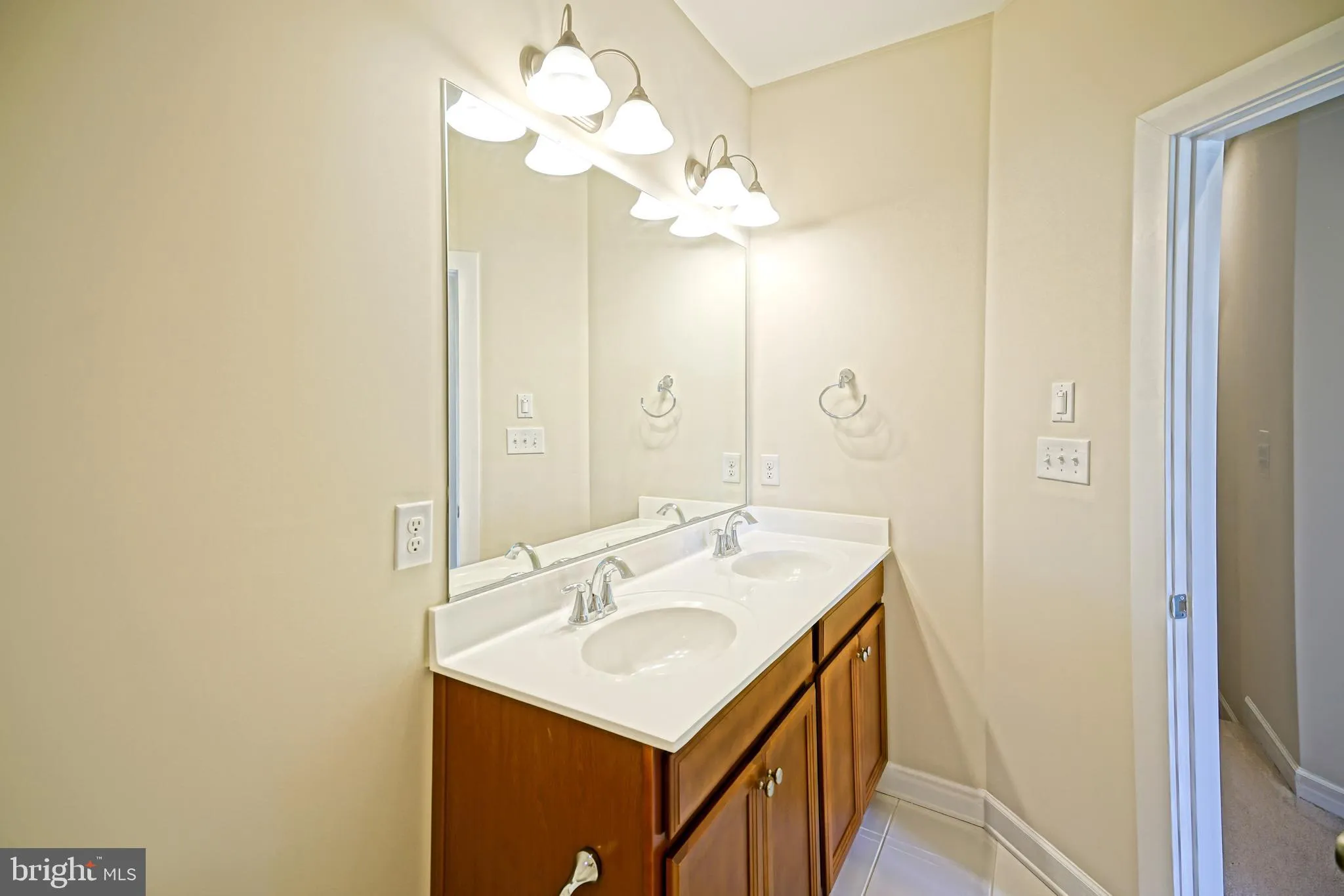 Lewes, Delaware 19958, United States, 4 Bedrooms Bedrooms, ,4 BathroomsBathrooms,Residential,Active,119240