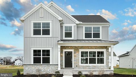 519 CHARLESTON DRIVE MECHANICSBURG PA 17055