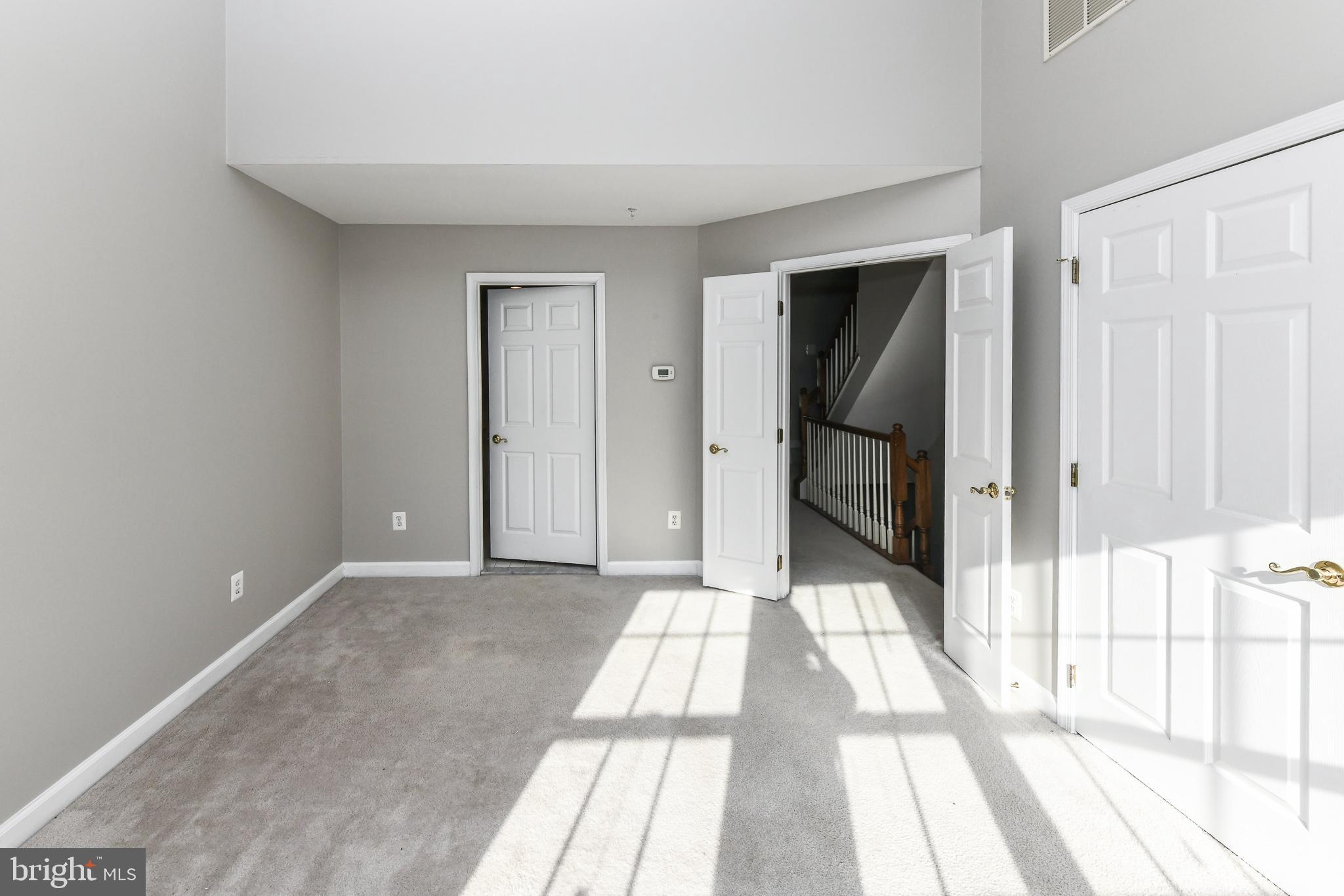 TYSONS VILLAGE - Residential Lease