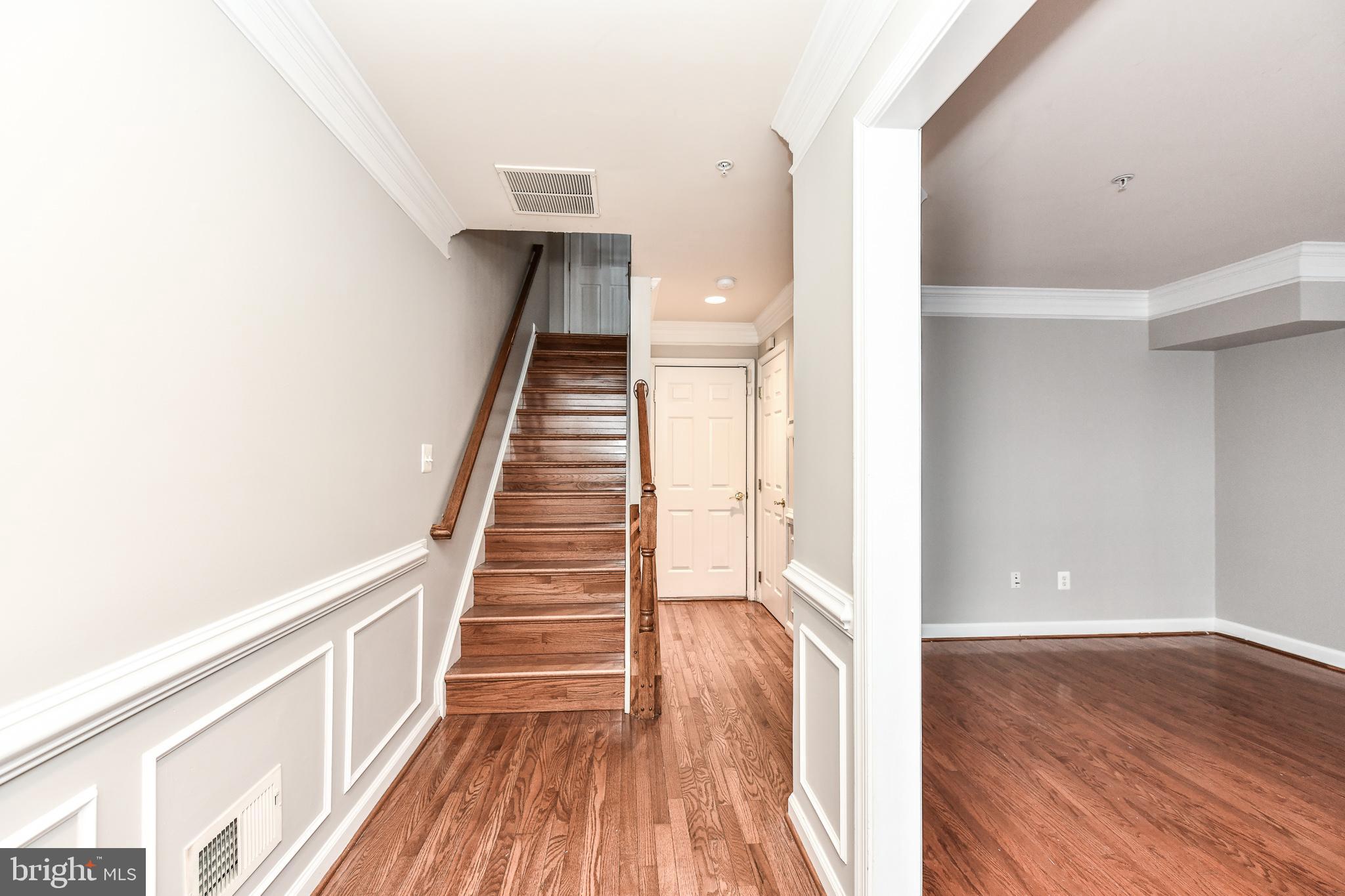 TYSONS VILLAGE - Residential Lease