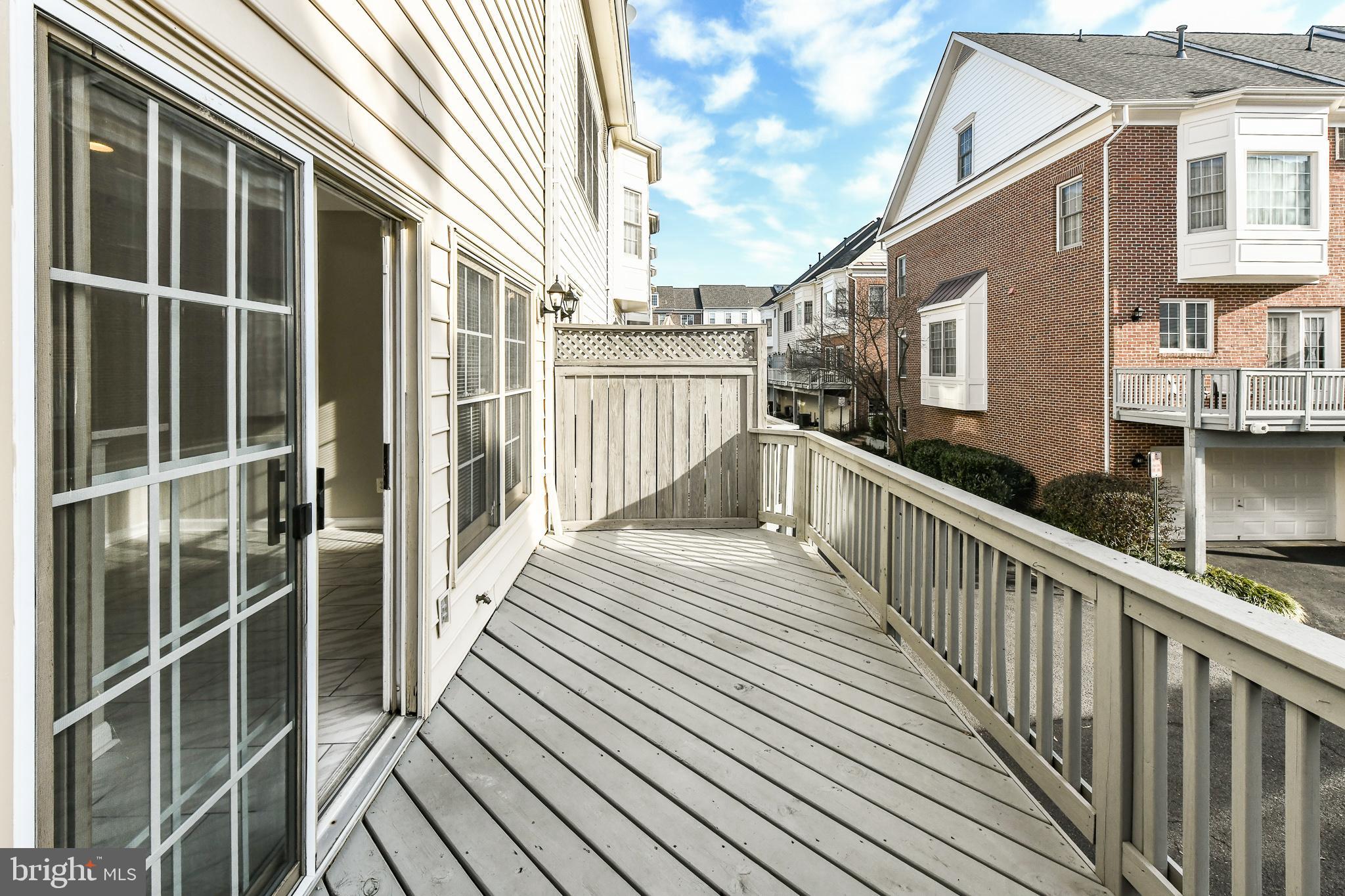 TYSONS VILLAGE - Residential Lease