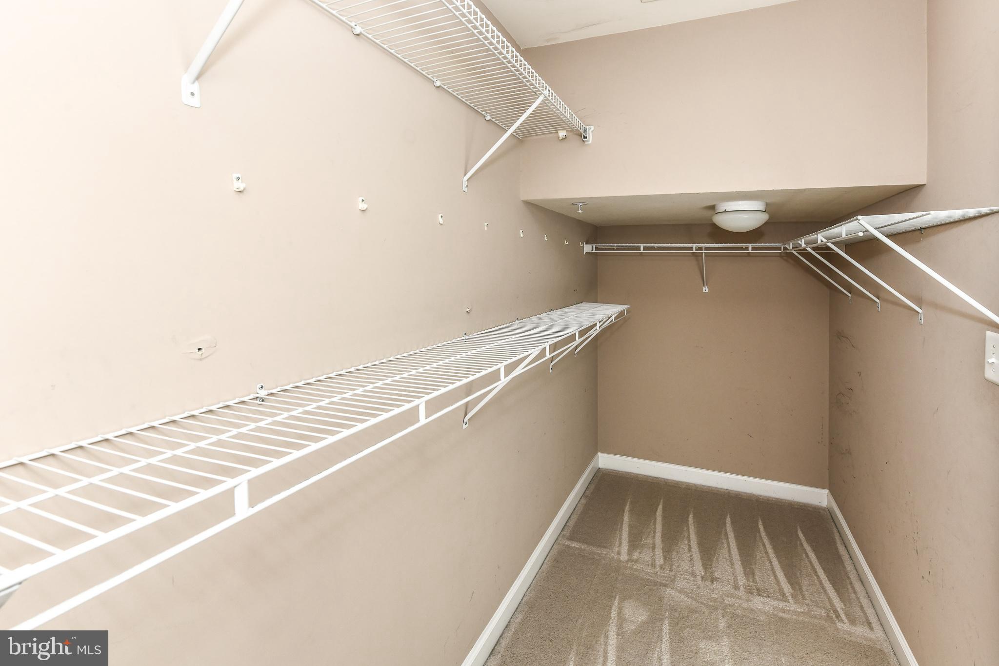 TYSONS VILLAGE - Residential Lease