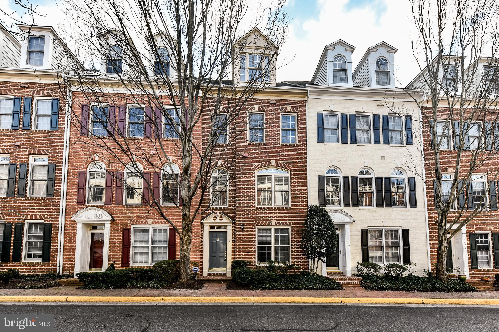 TYSONS VILLAGE - Residential Lease