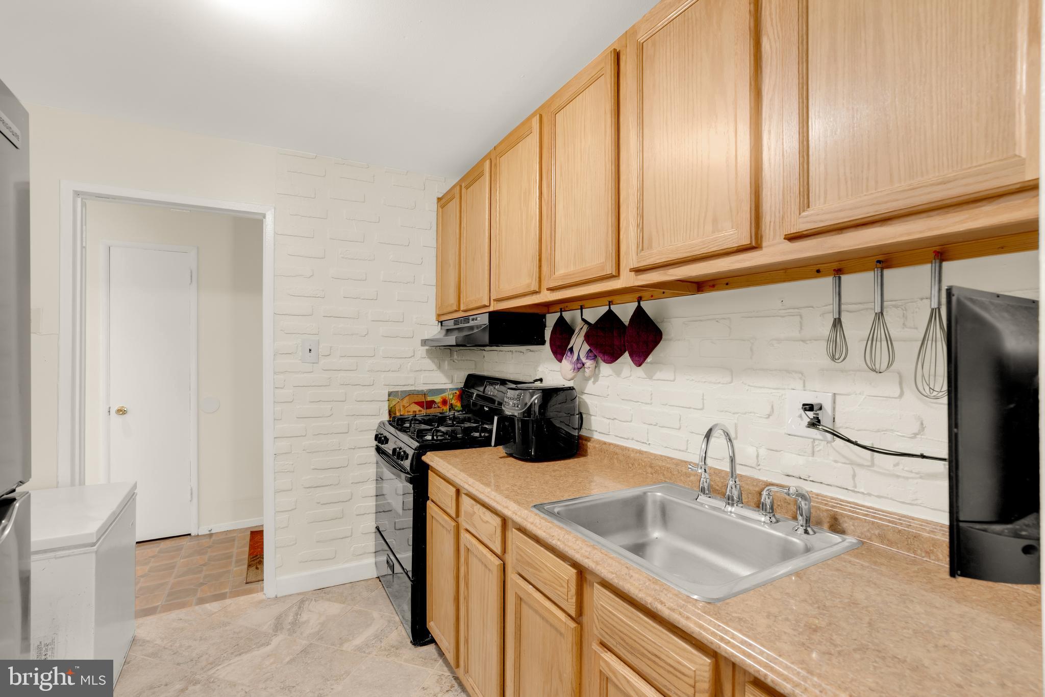 HOLLY HILL CONDOMINIUMS - Residential