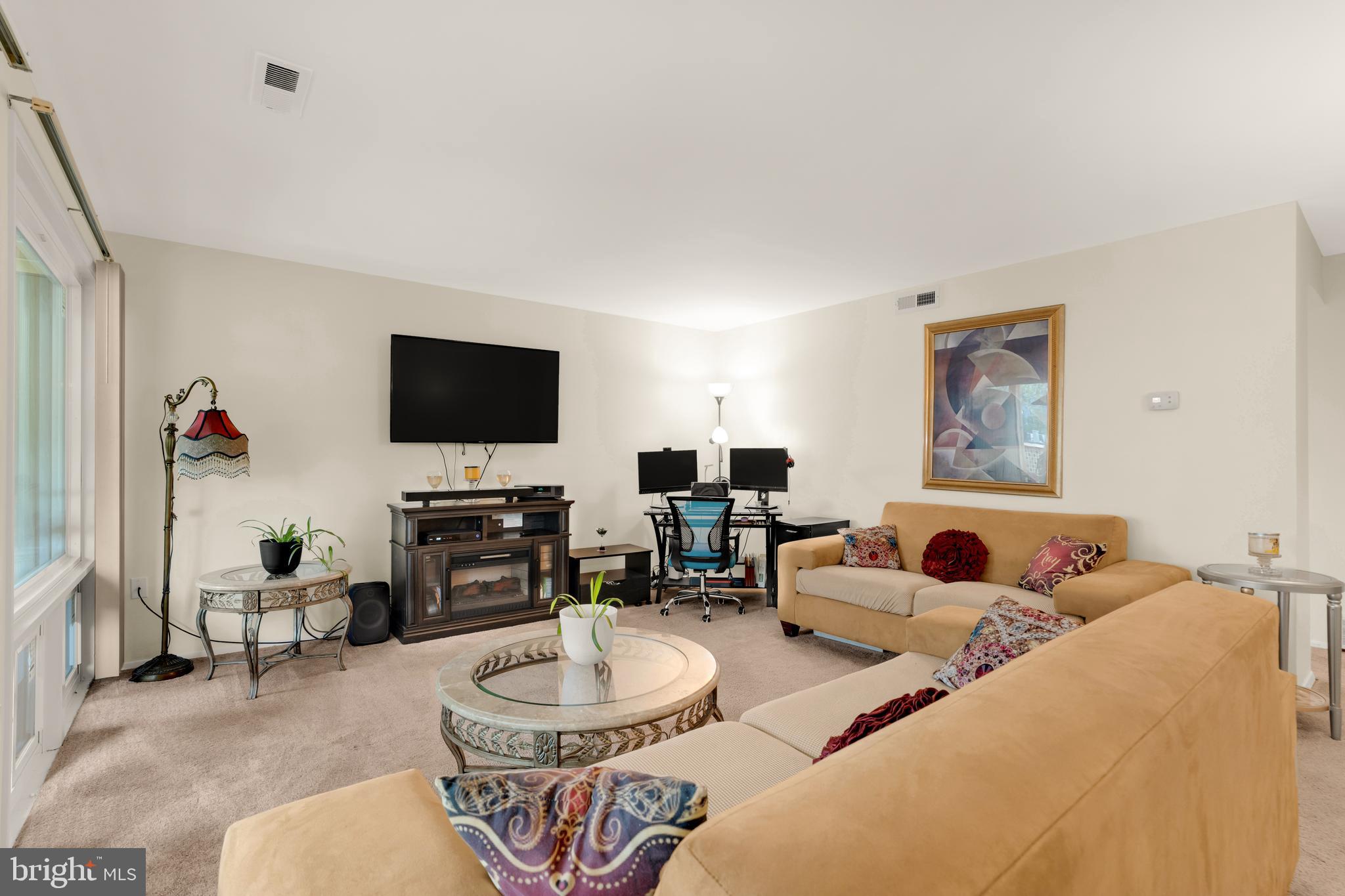 7318 DONNELL PLACE C4