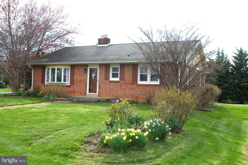 Photo of 836 W View Avenue, Manheim, PA 17545 (MLS # PALA2049174)