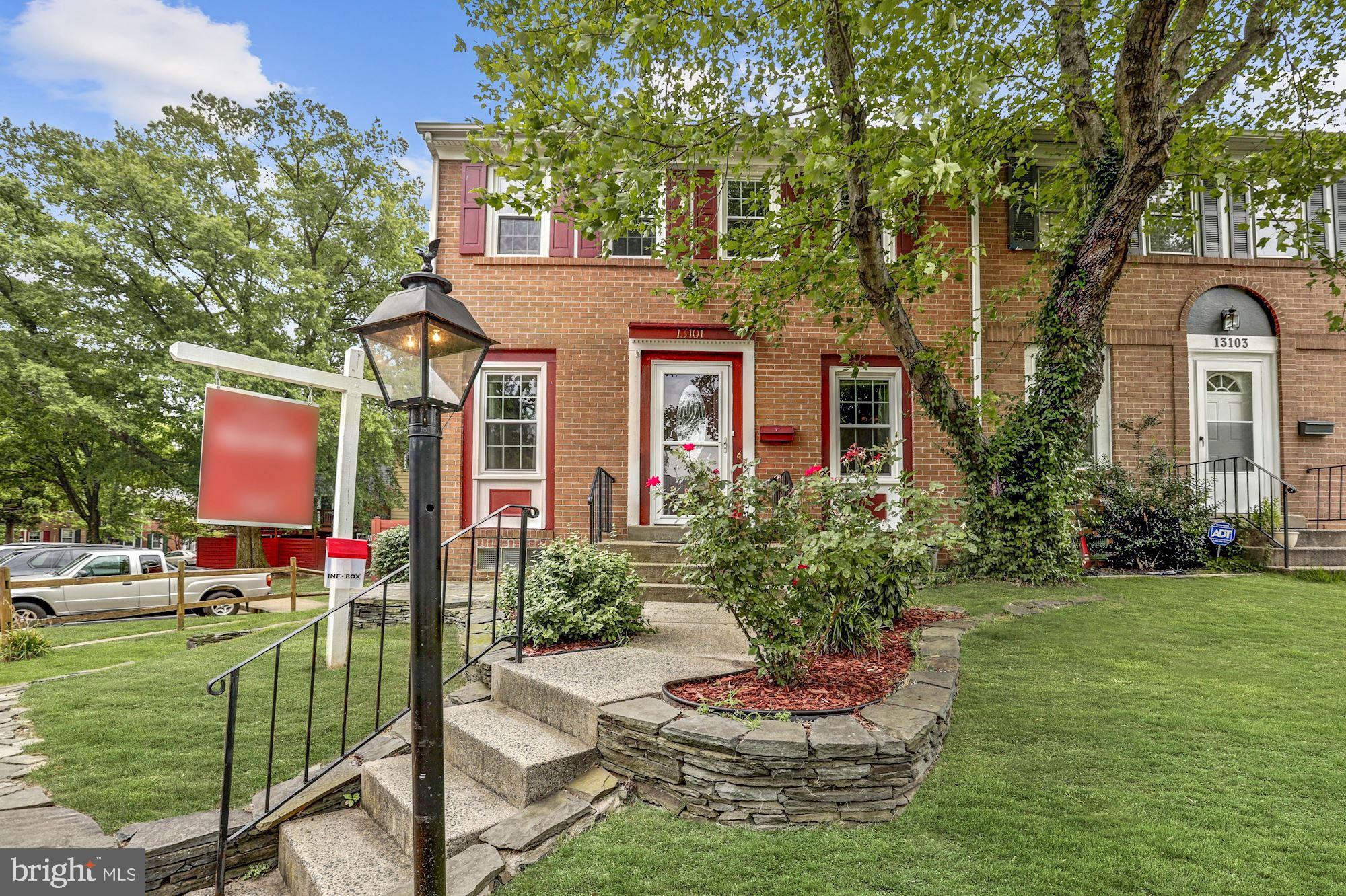 GREENWICH HILL - Residential