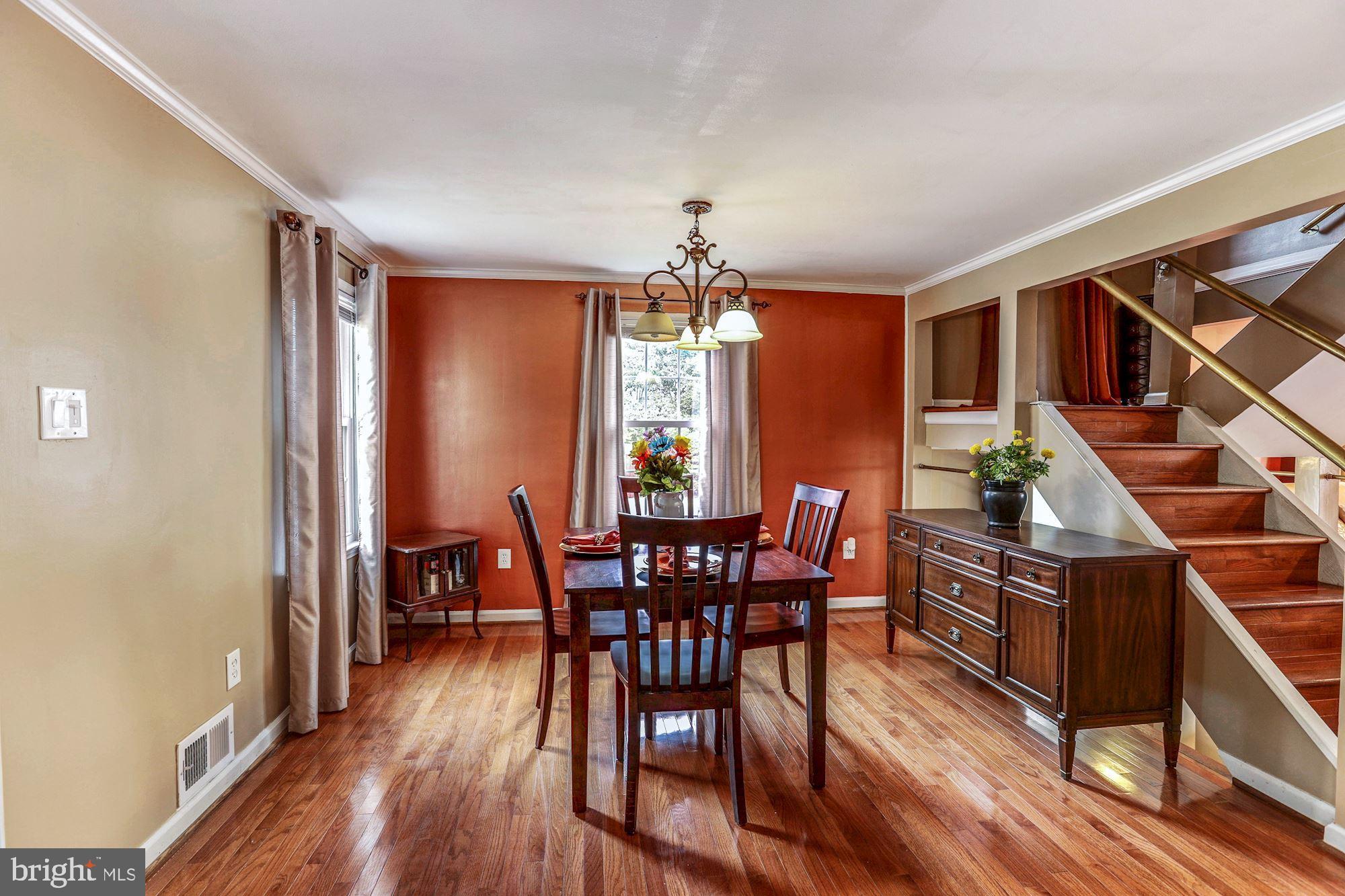 GREENWICH HILL - Residential