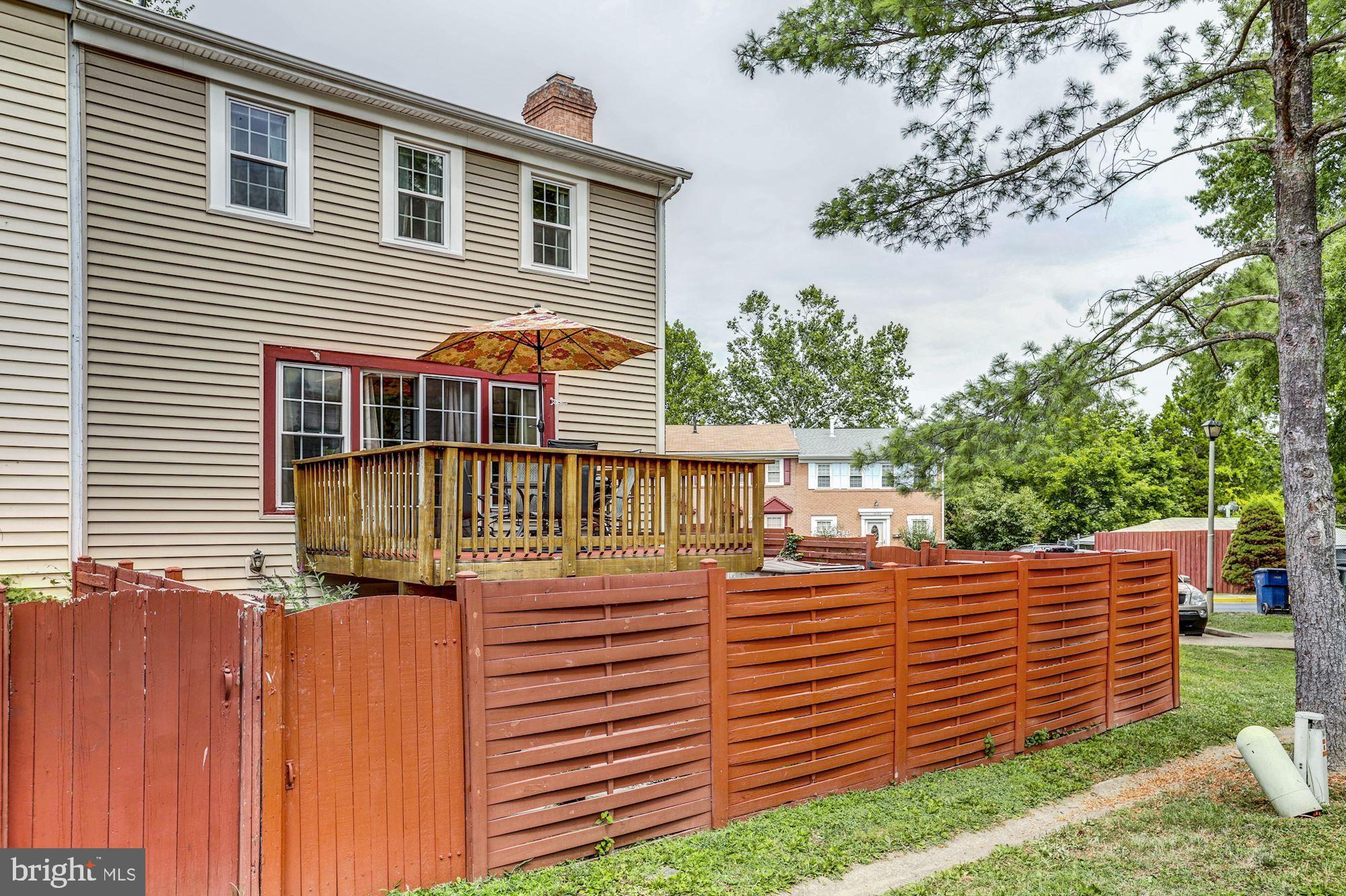 GREENWICH HILL - Residential