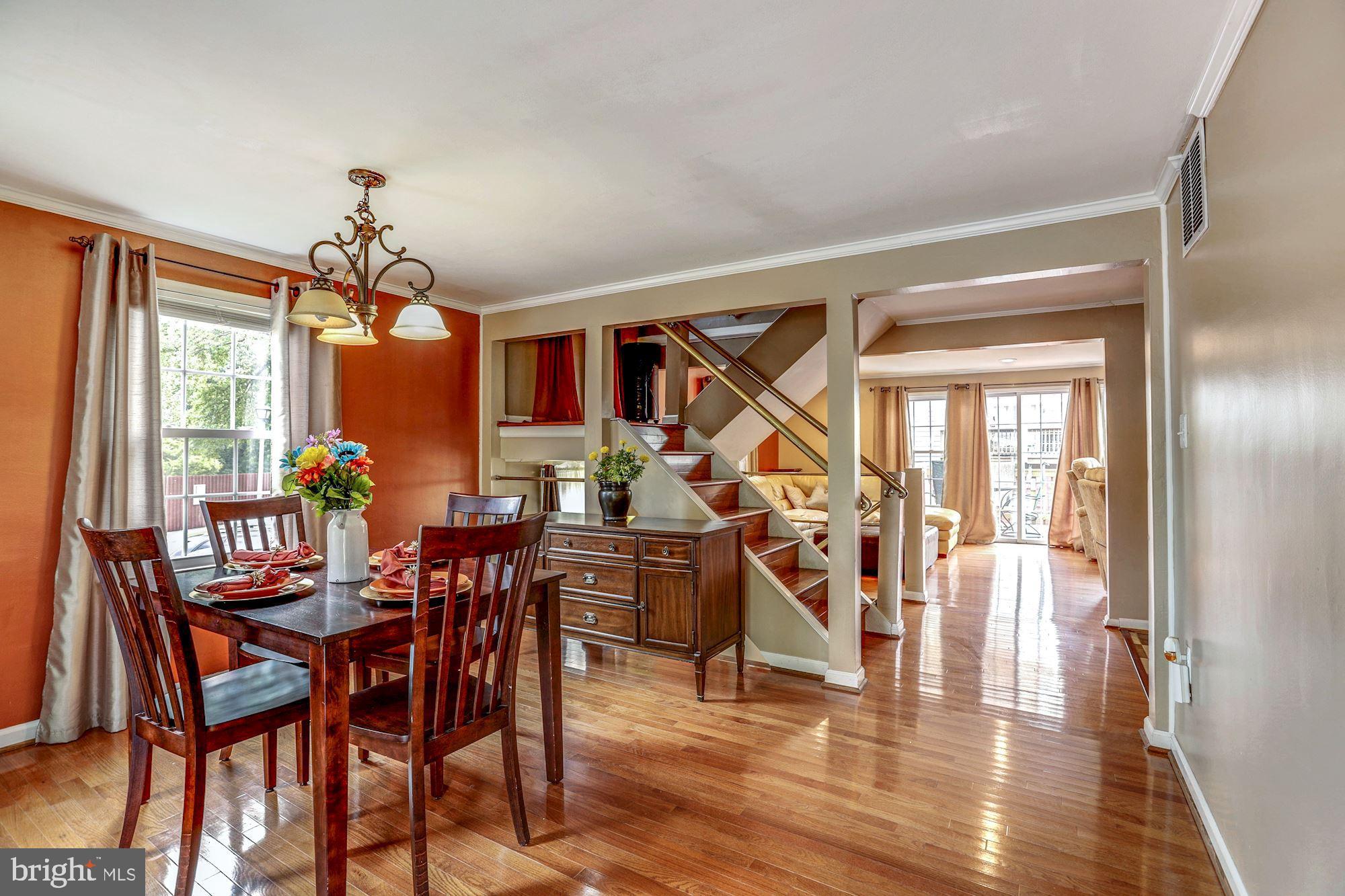 GREENWICH HILL - Residential