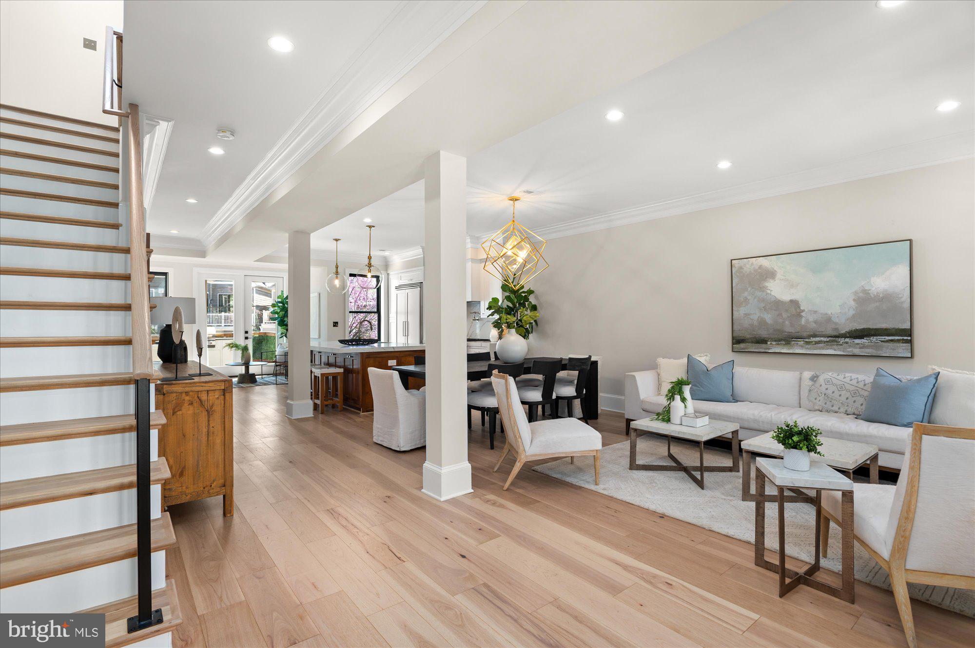 1868 MONROE STREET NW