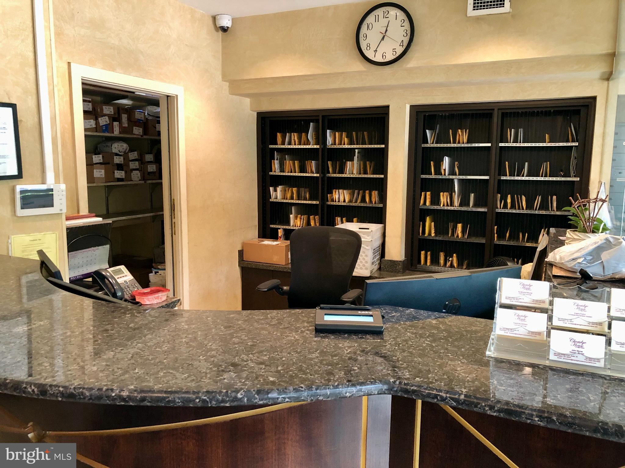 950 25TH STREET NW N204