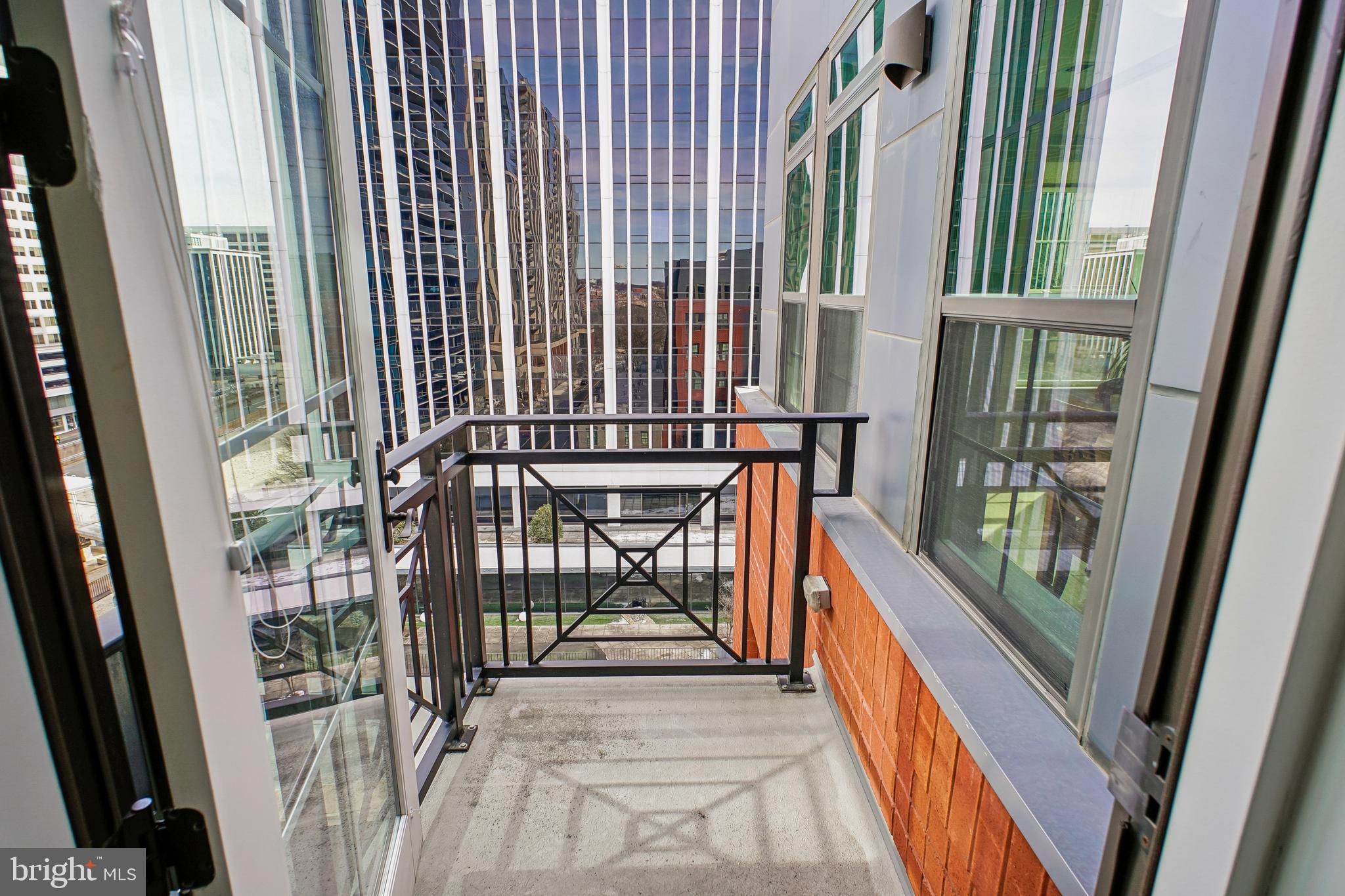 KEY AND NASH - Residential