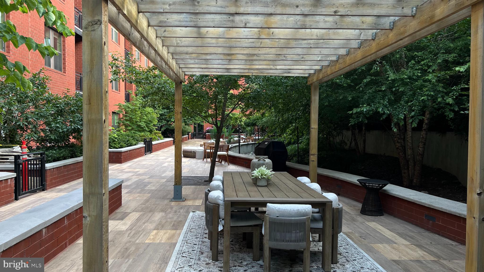 KEY AND NASH - Residential