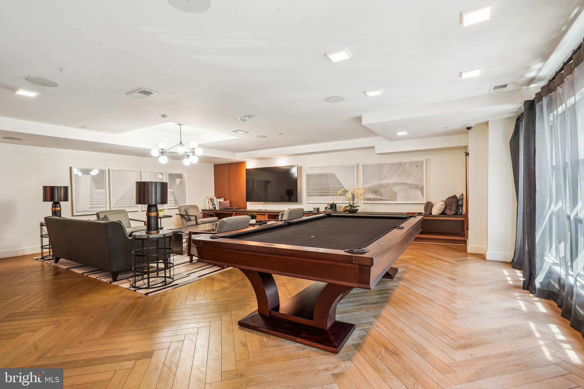 KEY AND NASH - Residential