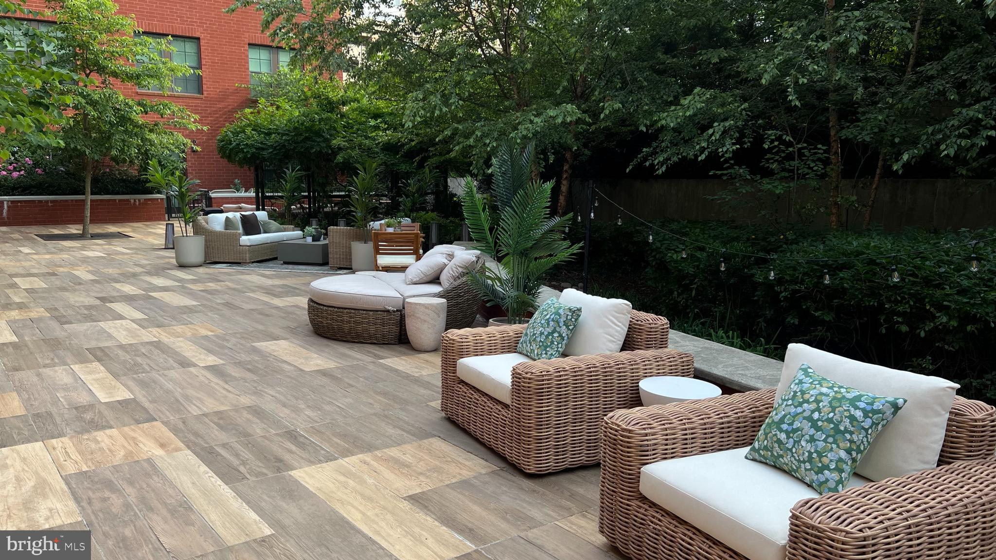 KEY AND NASH - Residential