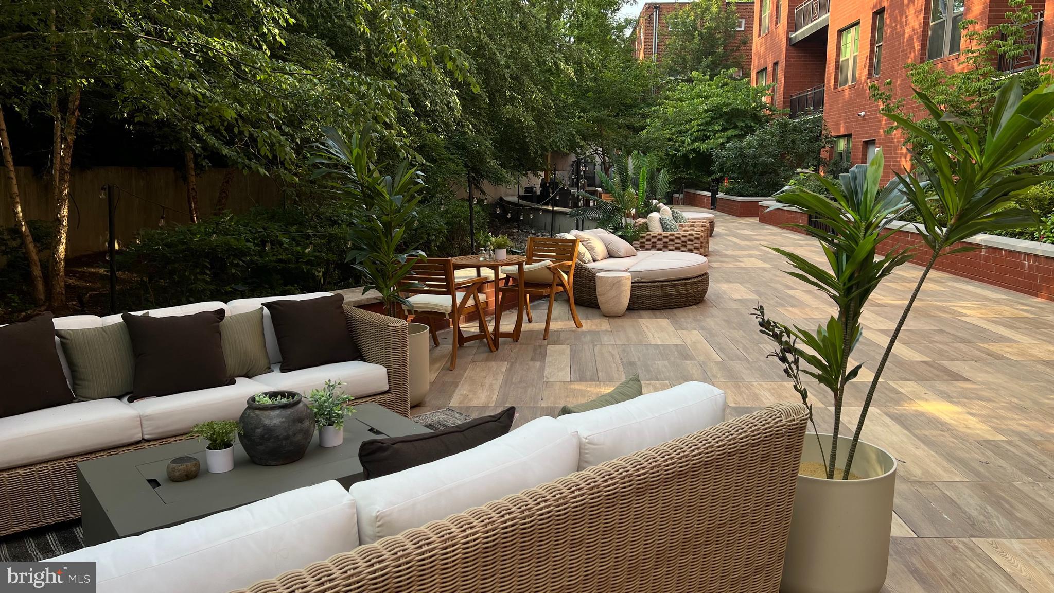 KEY AND NASH - Residential