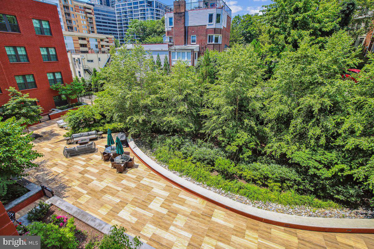 KEY AND NASH - Residential