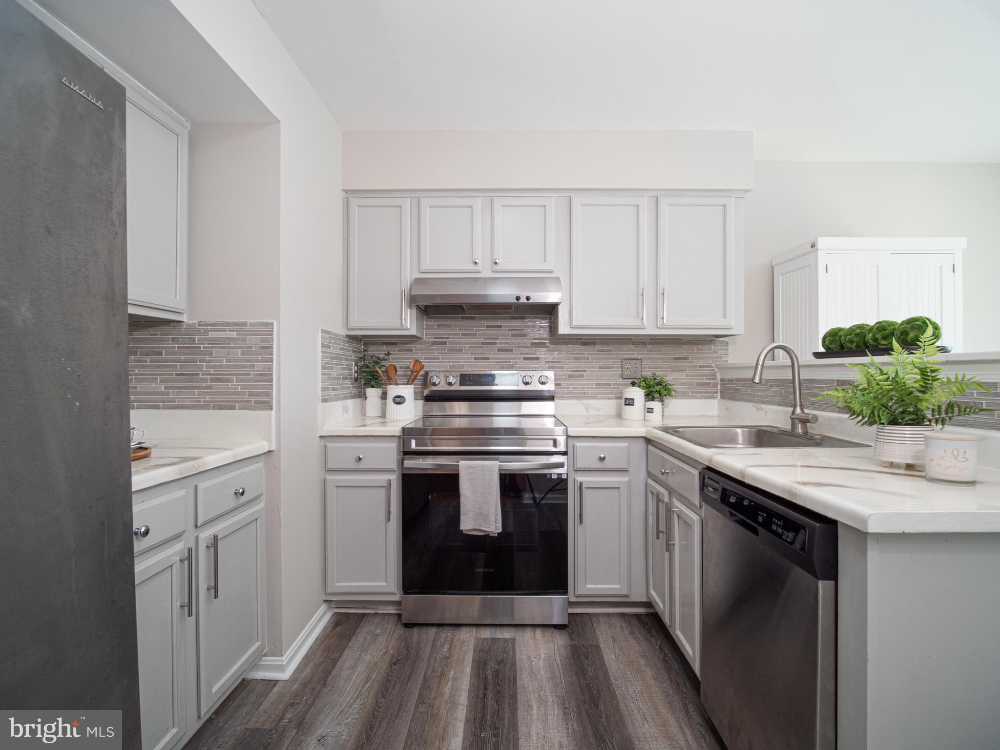 NORTHLAKE- PLAT 4 - Residential