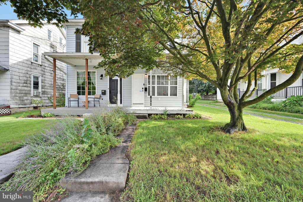 Photo of 811 S Market Street, ELIZABETHTOWN, PA 17022 (MLS # PALA2094156)