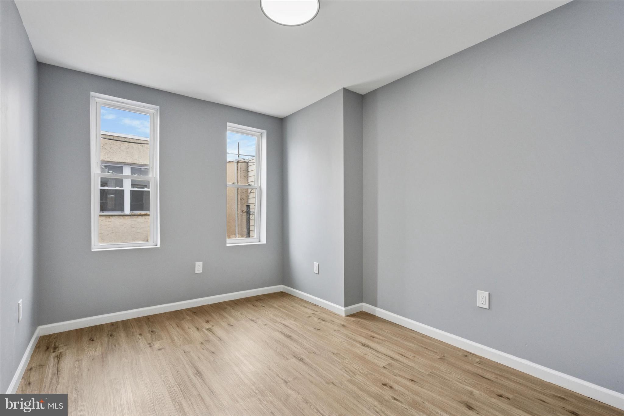 POINT BREEZE - Residential