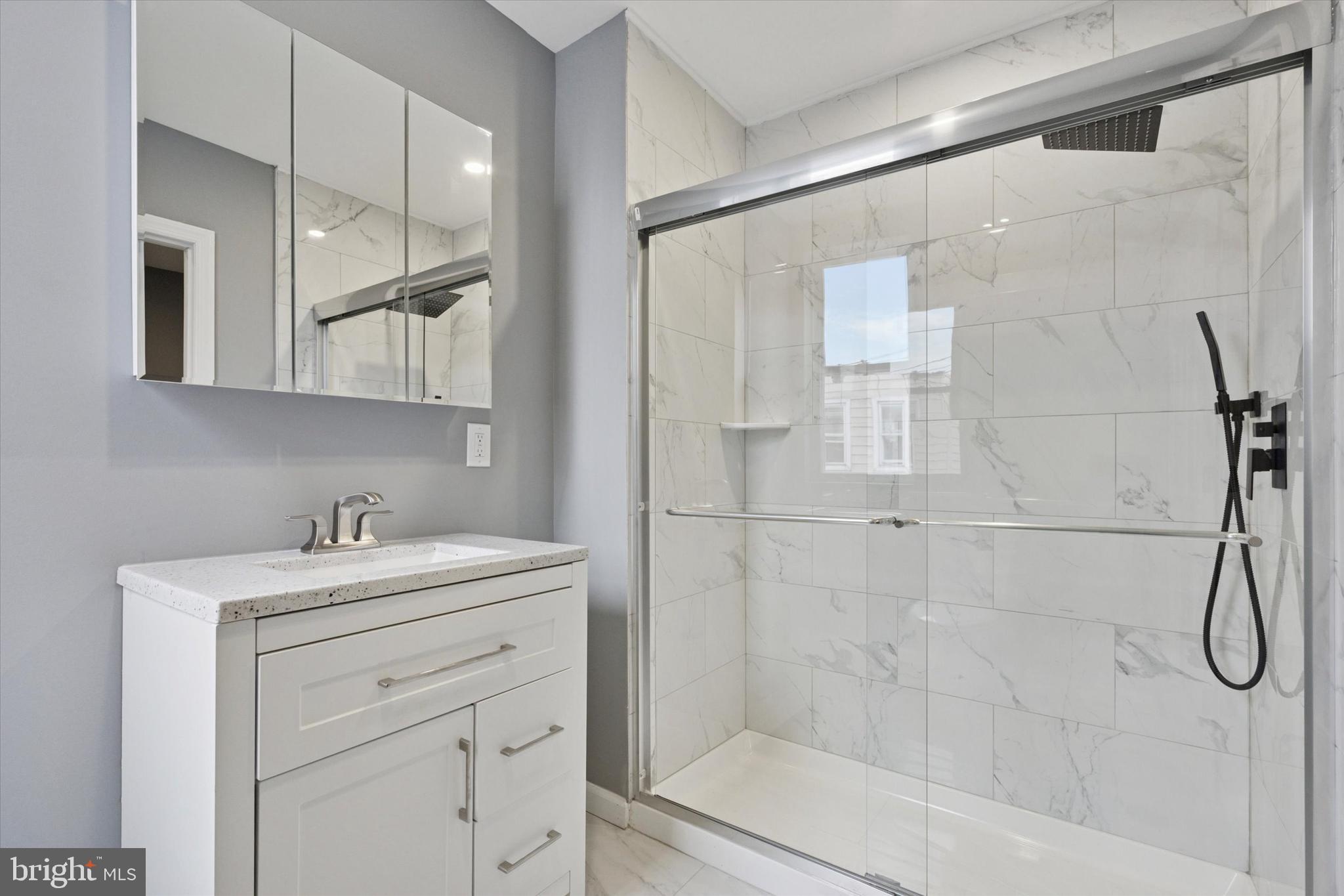 POINT BREEZE - Residential