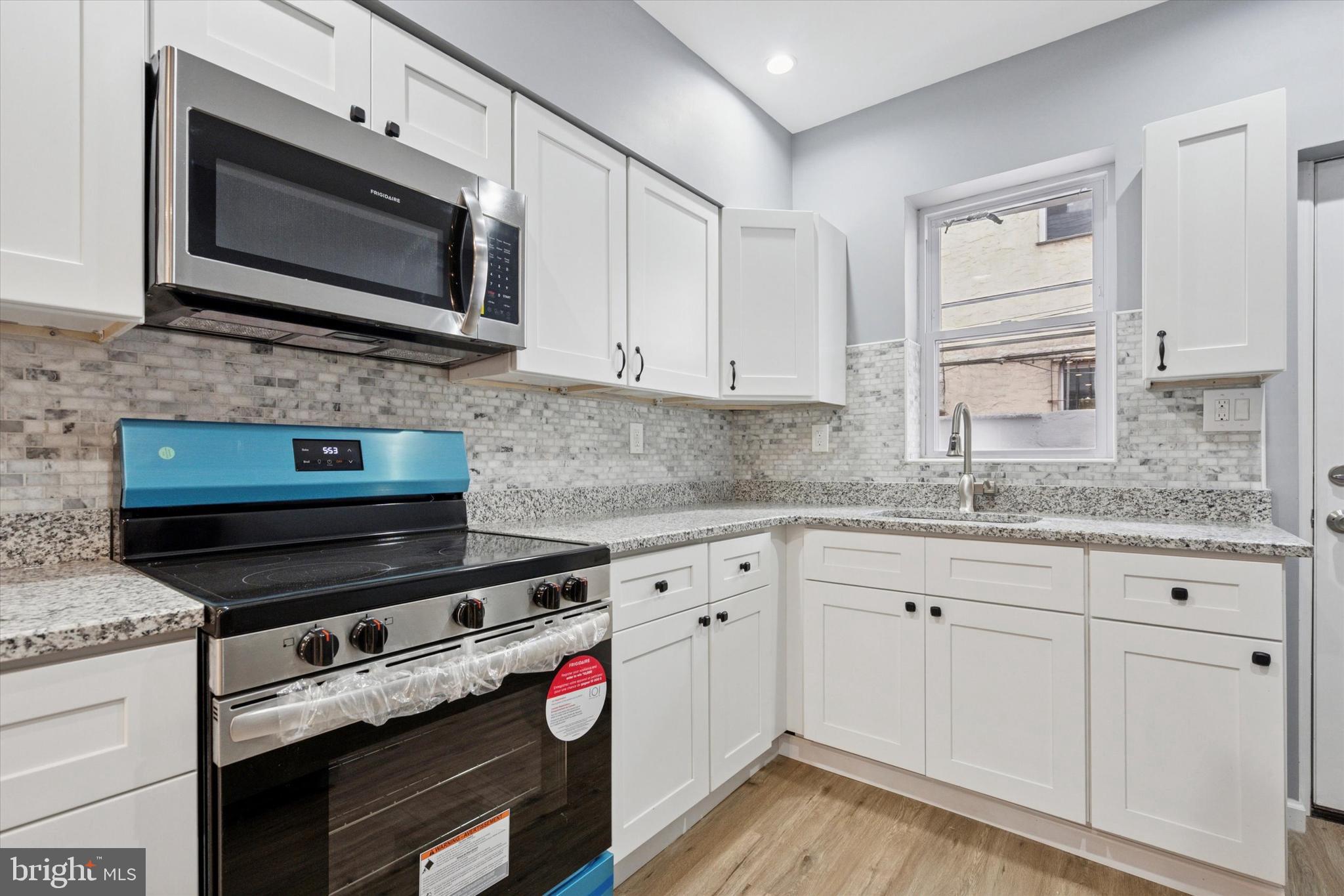 POINT BREEZE - Residential