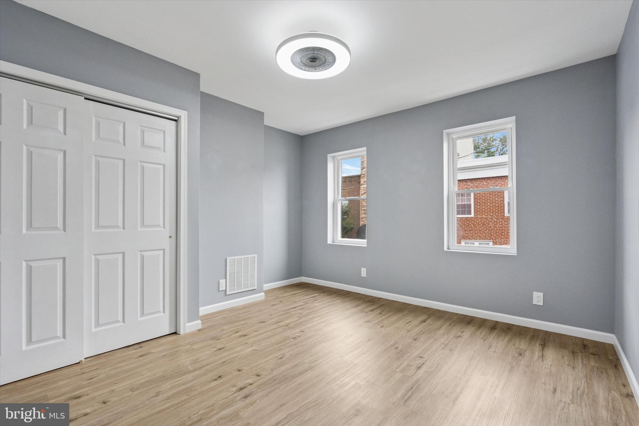 POINT BREEZE - Residential