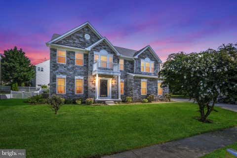 Photo of 800 Aztec Drive, FREDERICK, MD 21701 (MLS # MDFR2088184)